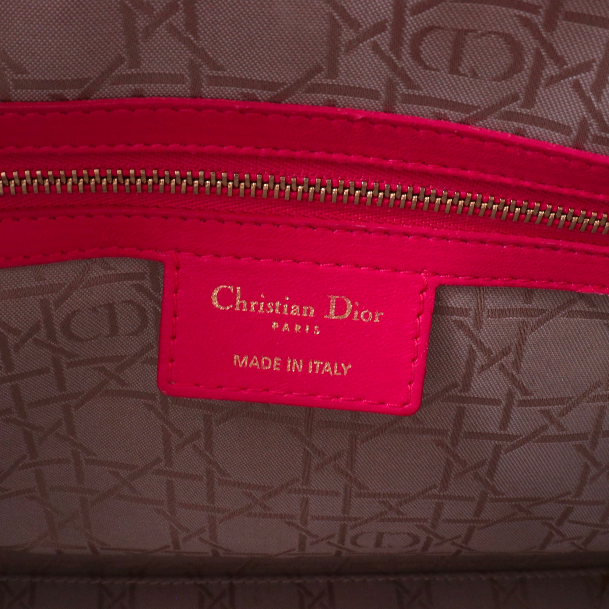 DIOR - Sac à main Lady Dior Large en cuir lisse rose
