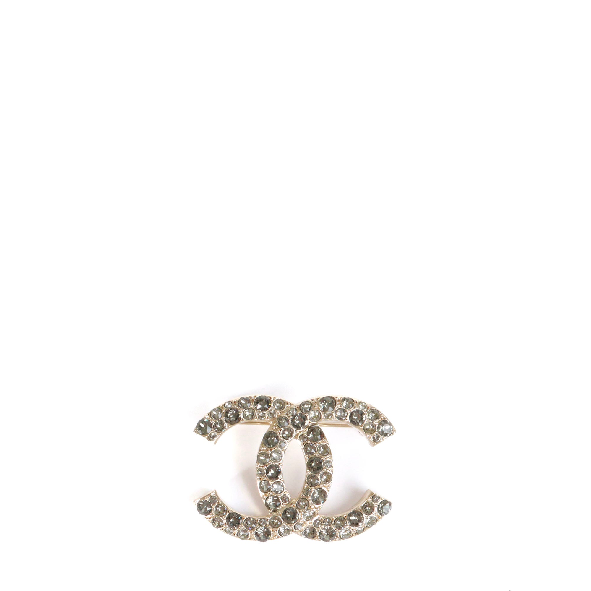 CHANEL - Broche CC Chanel à strass