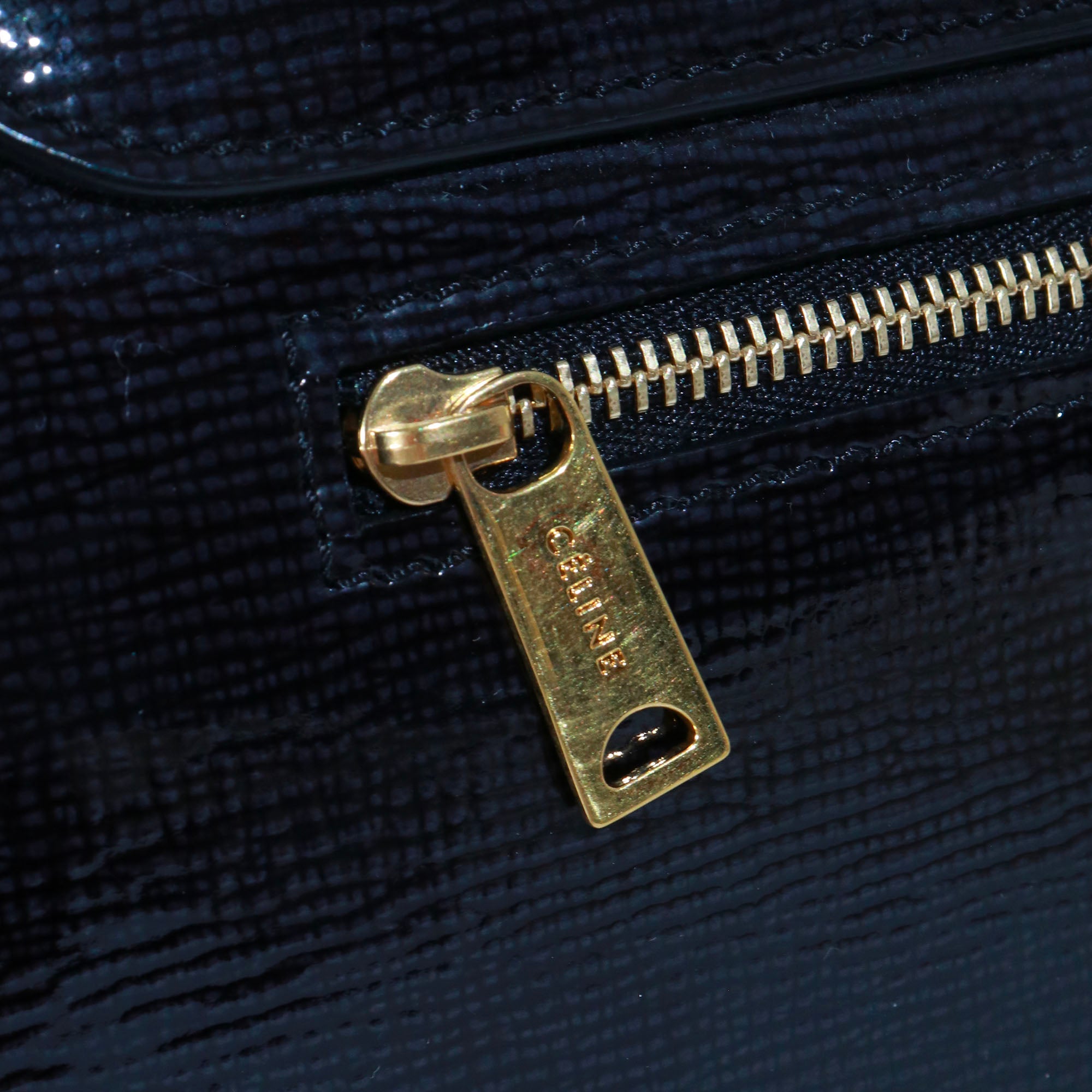 CELINE - Céline Trapeze handbag in black patent leather