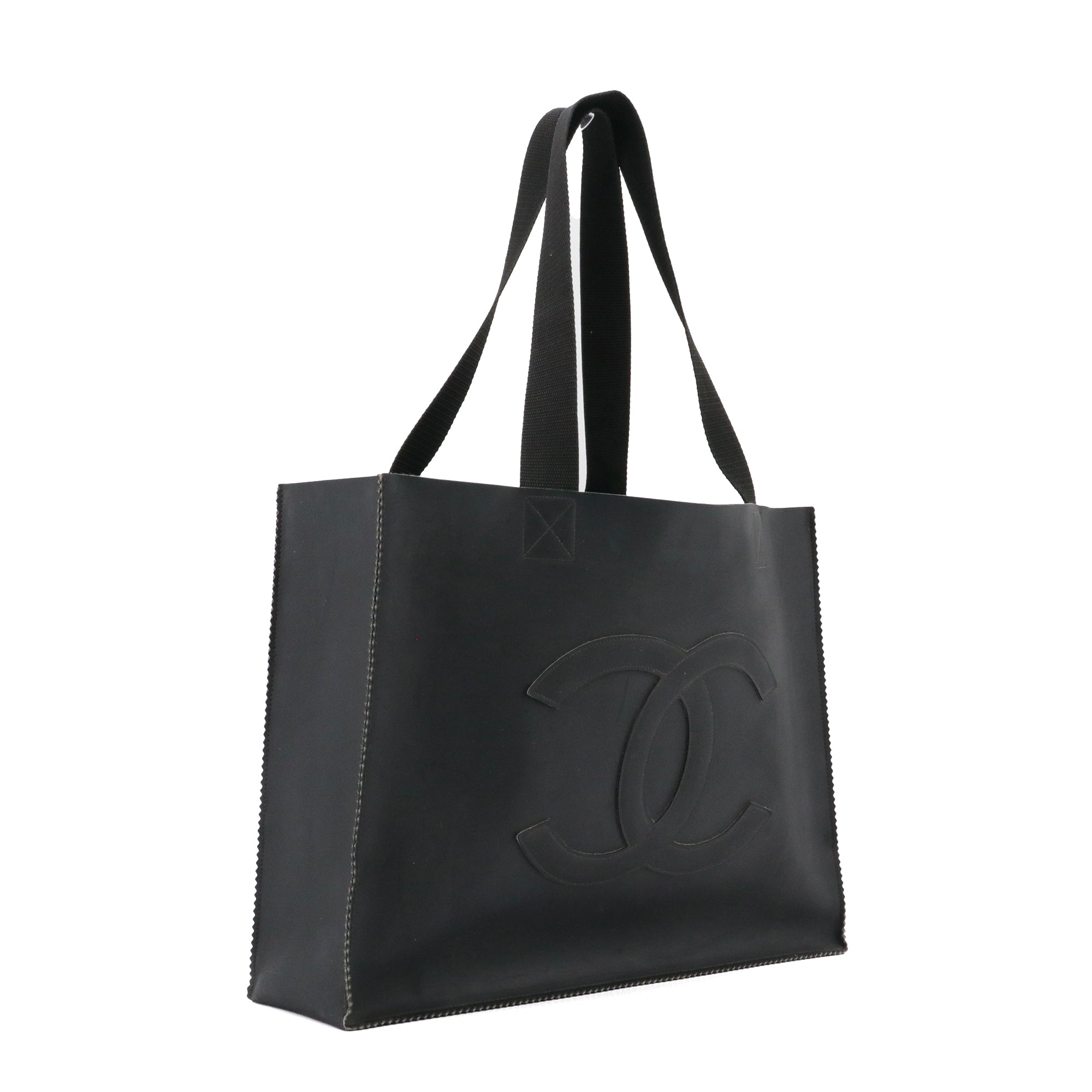 CHANEL - Sac Cabas Cocomark Chanel en caoutchouc noir vintage
