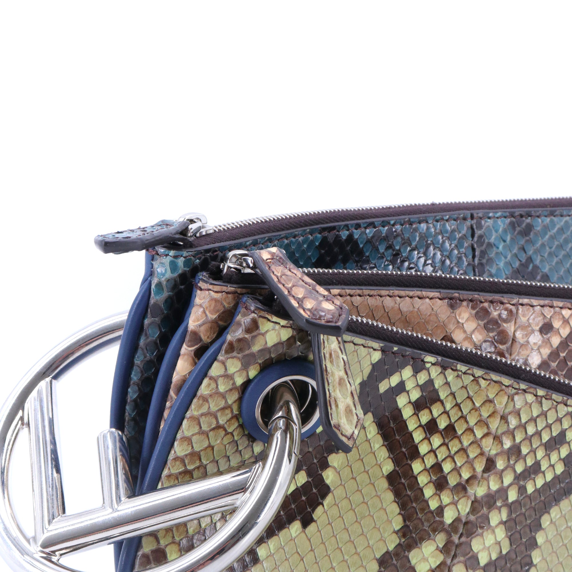 FENDI - Multi pochette Fendi en python tricolore