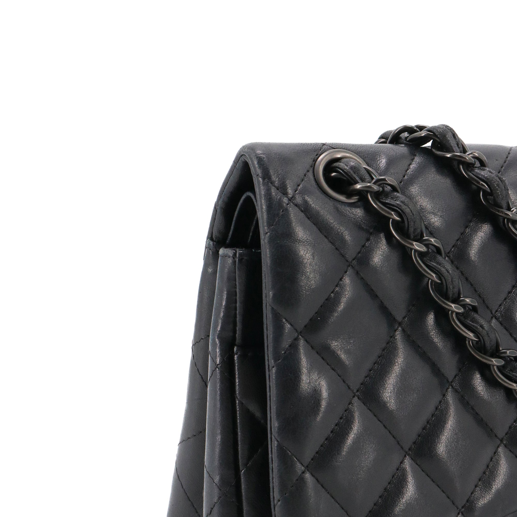 CHANEL - Sac à main Classique/Timeless Jumbo Chanel en cuir noir so black