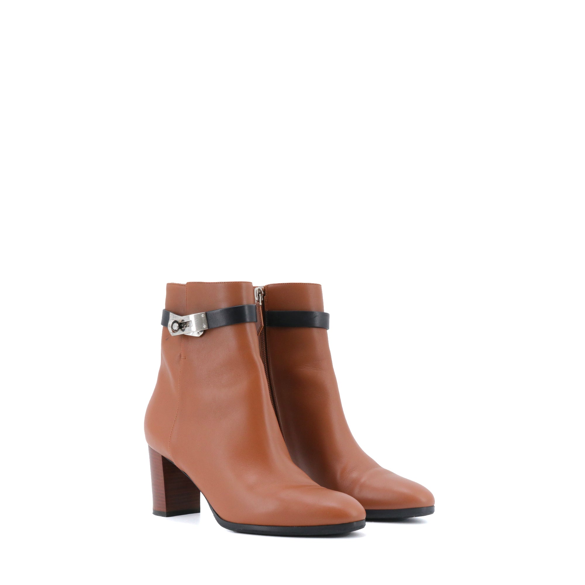 HERMÈS - Bottines Saint Germain Hermès en cuir marron (T39)
