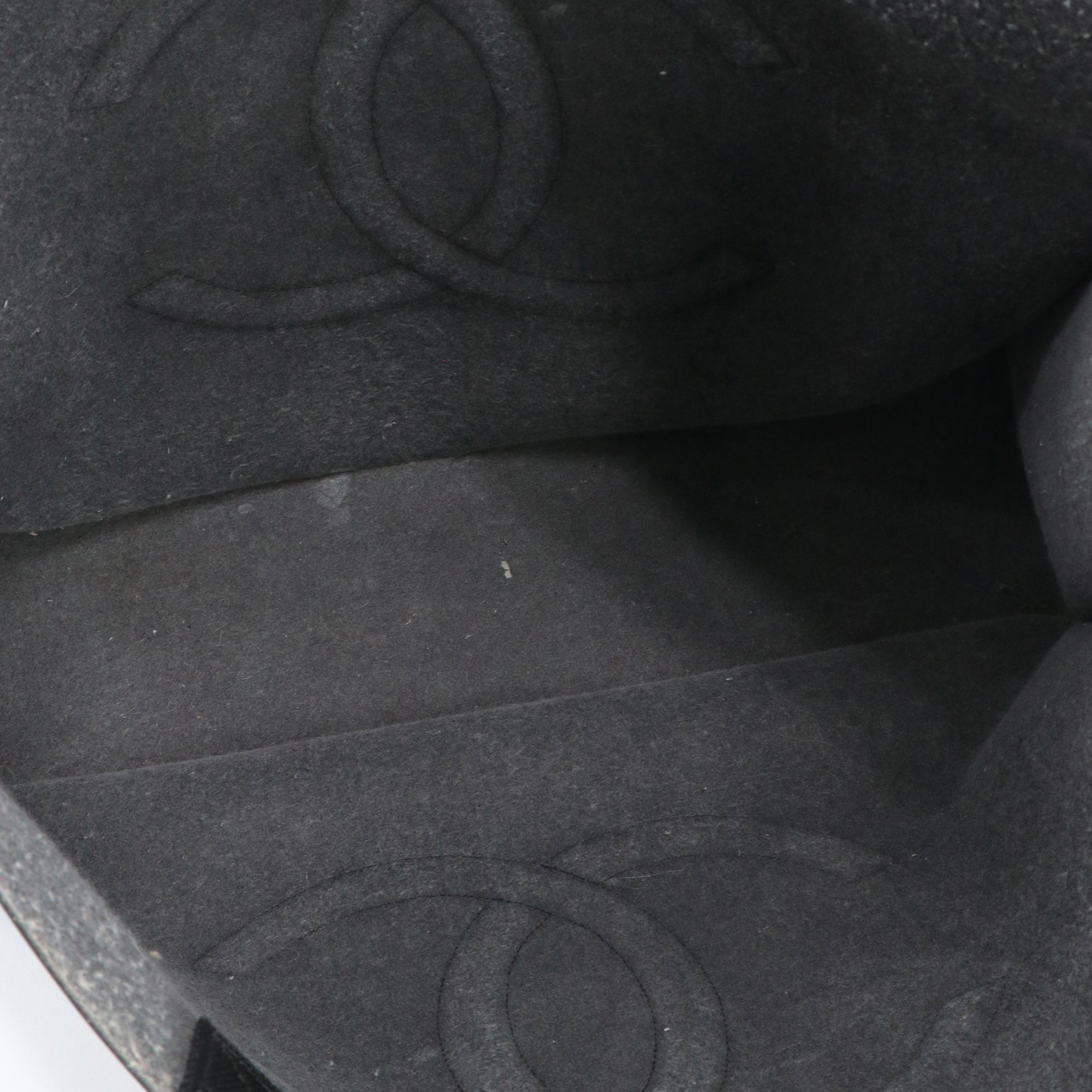 CHANEL - Sac Cabas Cocomark Chanel en caoutchouc noir vintage