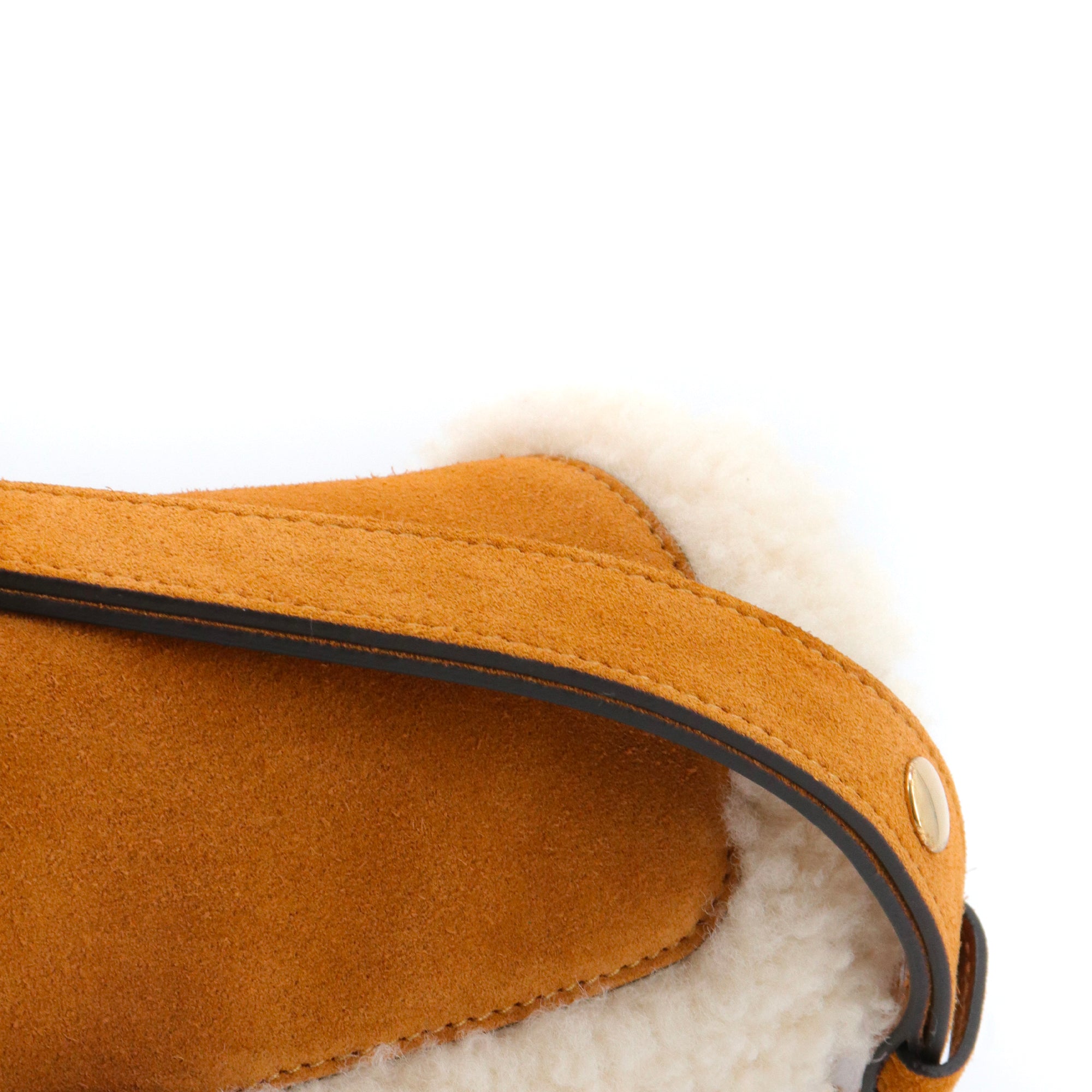 GUCCI - Sac à bandoulière Horsebit 1955 Gucci en daim camel et fourrure
