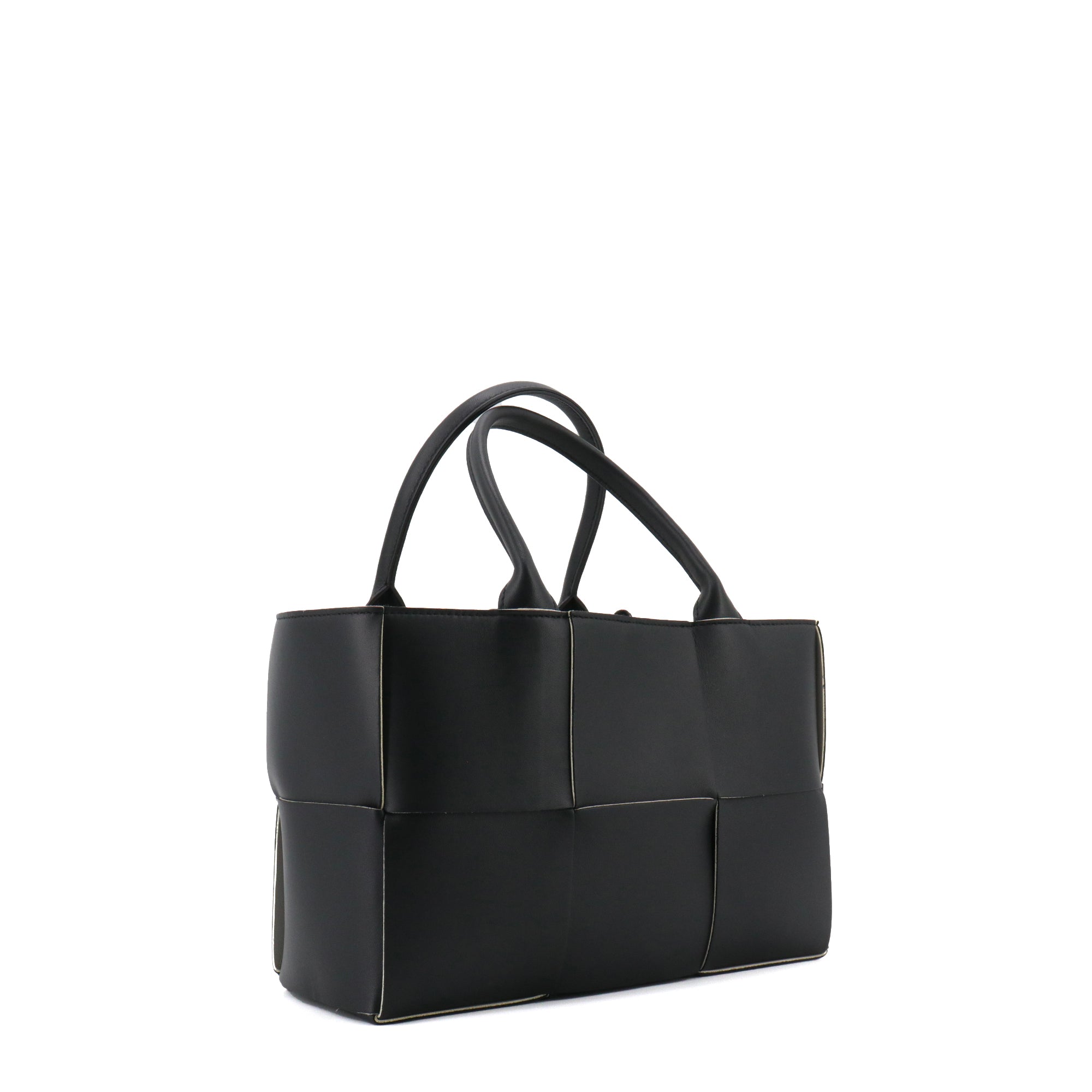 BOTTEGA VENETA - Bottega Veneta Arco PM handbag in black intrecciato leather