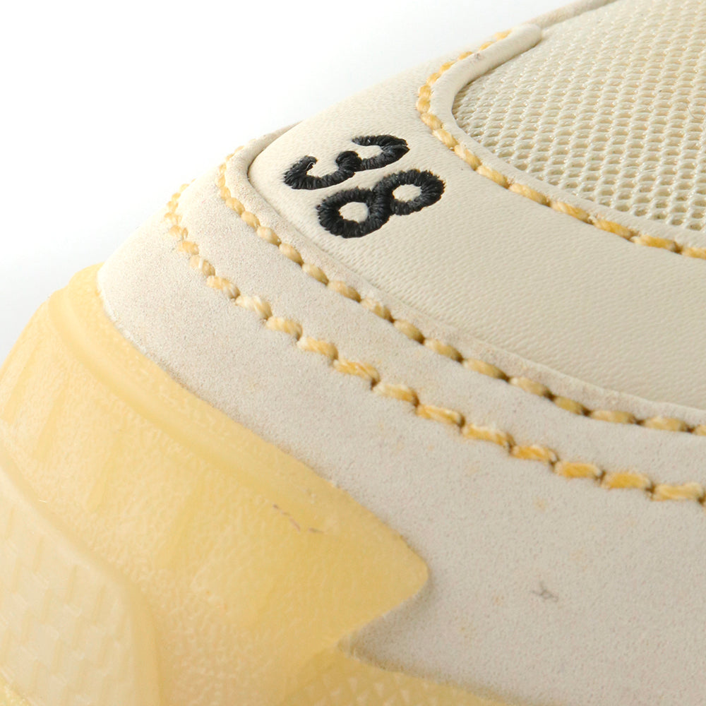 BALENCIAGA - White Triple S sneakers (T38)