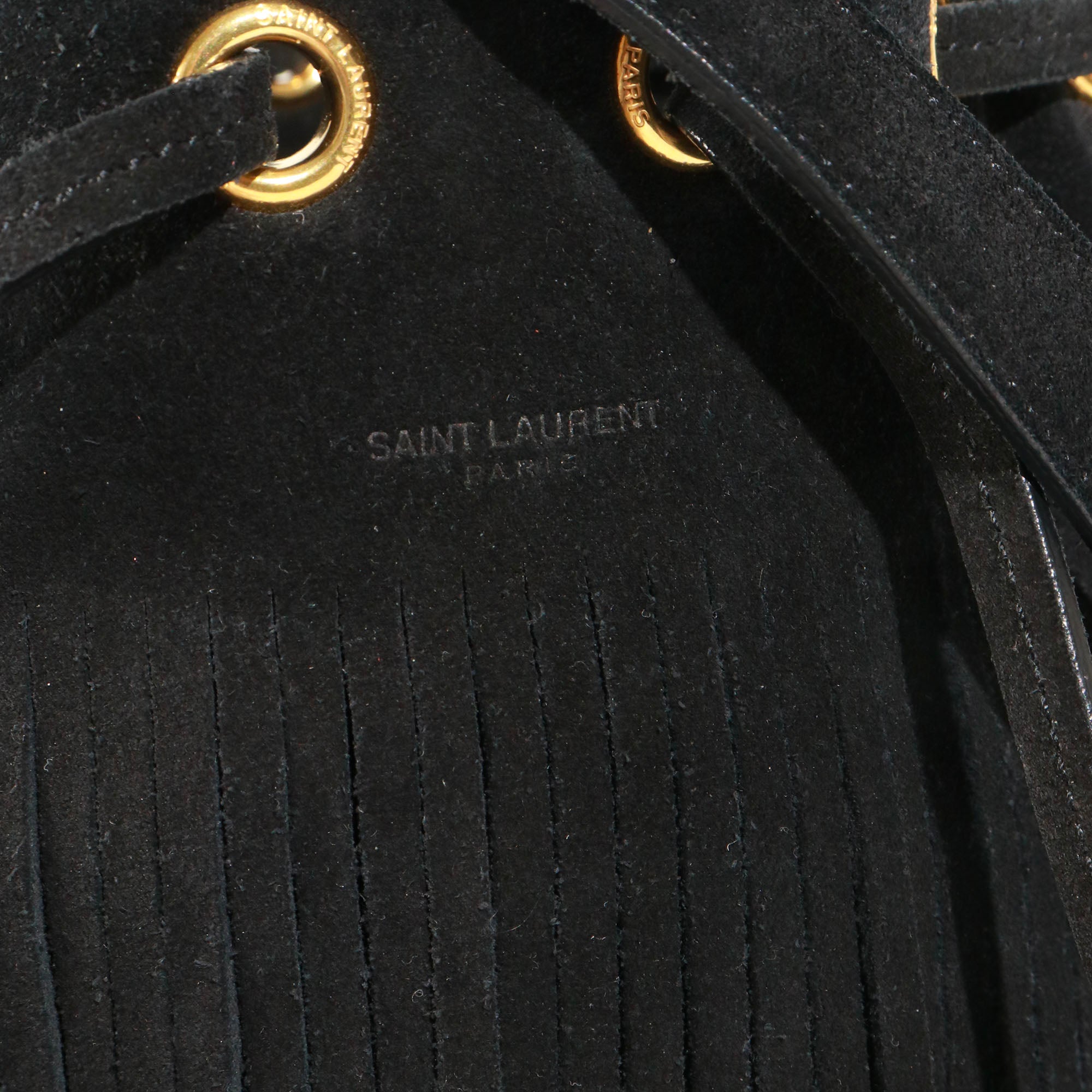 SAINT LAURENT - Sac à bandoulière Emmanuelle Saint Laurent à franges en daim noir