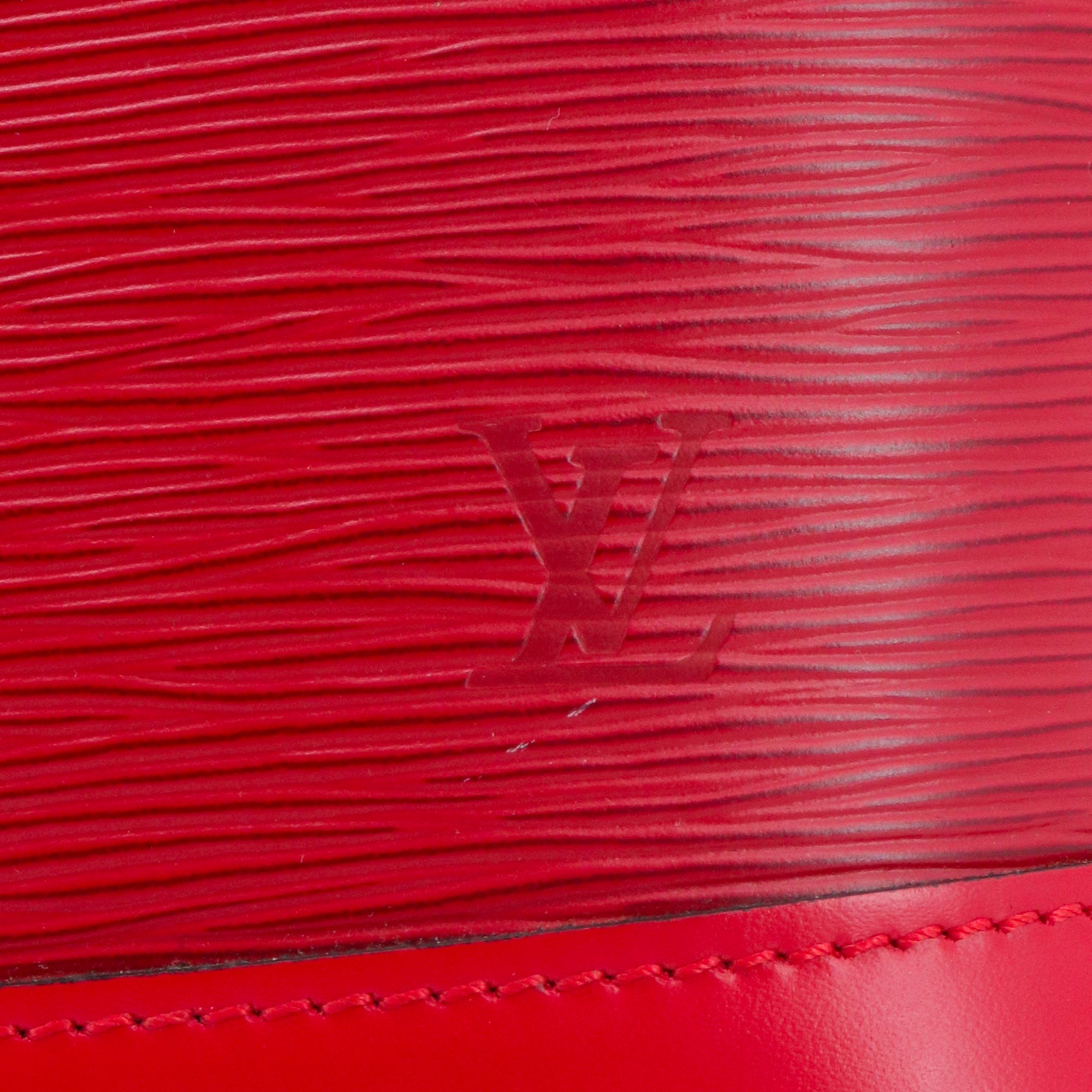 LOUIS VUITTON - Sac à main Alma PM Louis Vuitton en cuir épi rouge vintage