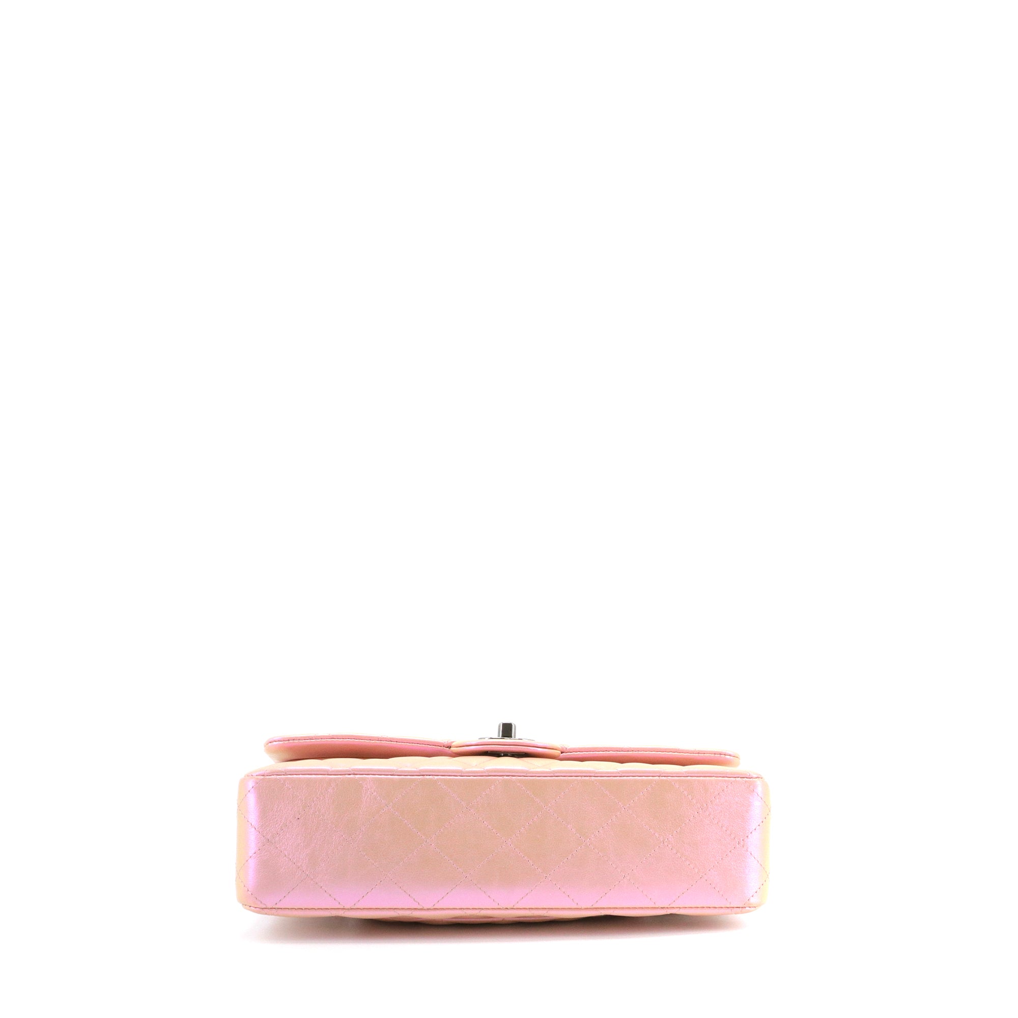 CHANEL - Sac à main Classique/Timeless 11.12 Chanel en cuir irisé rose