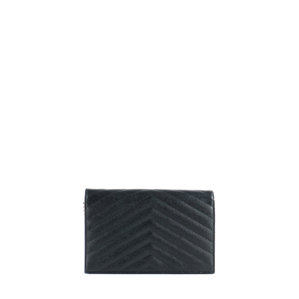 SAINT LAURENT - Sac à bandoulière Cassandre Envelope Chain Wallet en cuir grainé noir