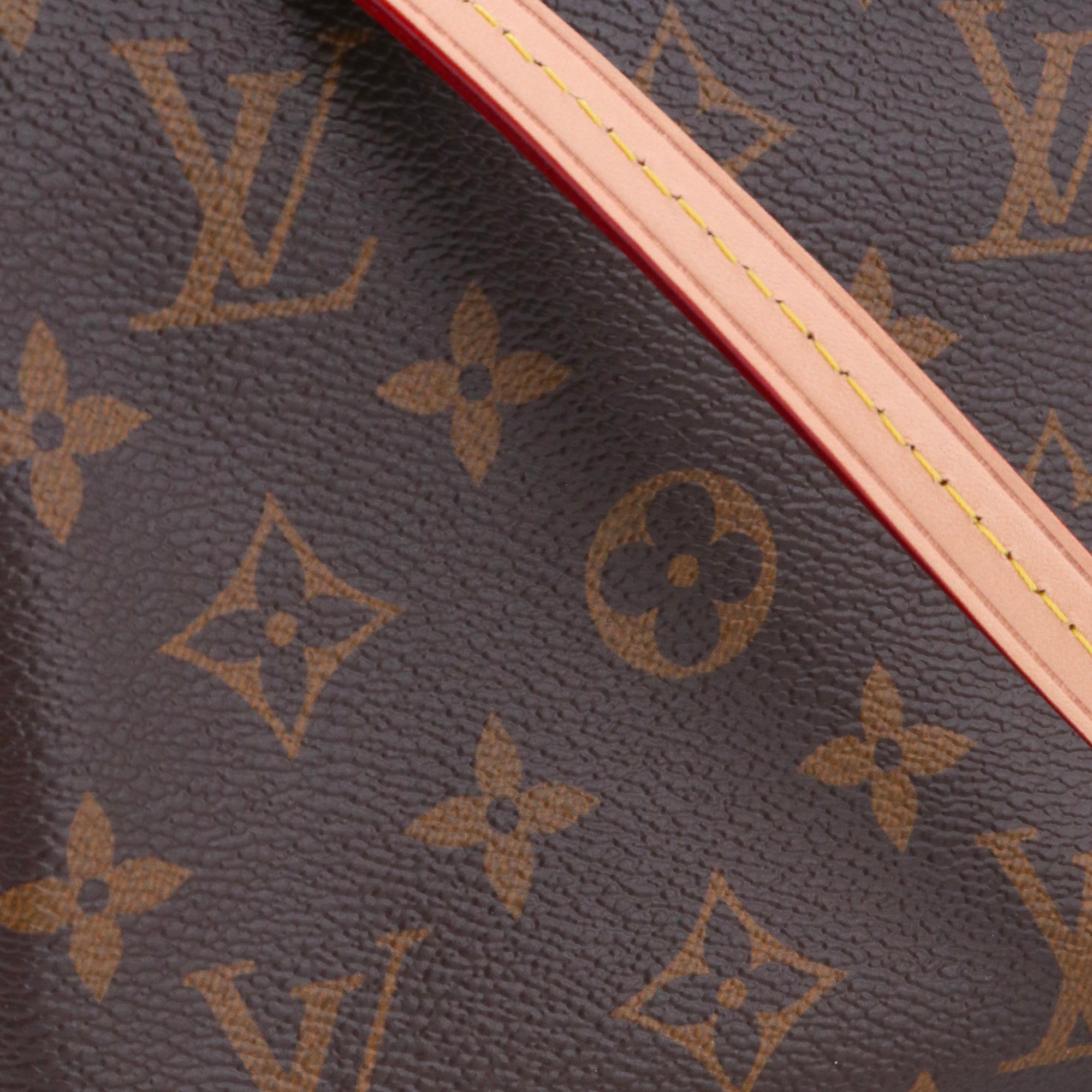 LOUIS VUITTON - Pochette Accessoires Louis Vuitton en toile monogrammée