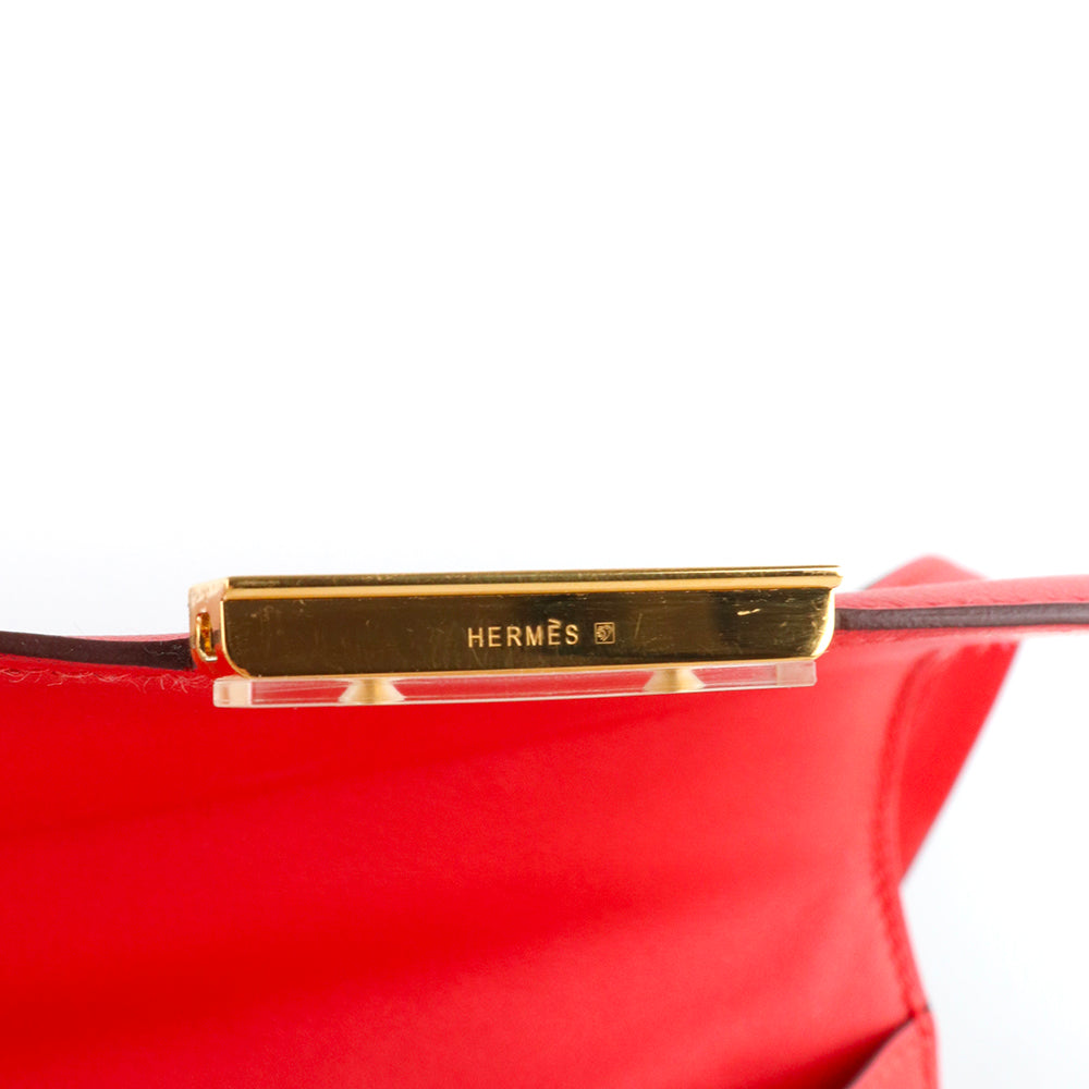 HERMÈS - Sac à bandoulière Constance 18 en cuir swift rouge