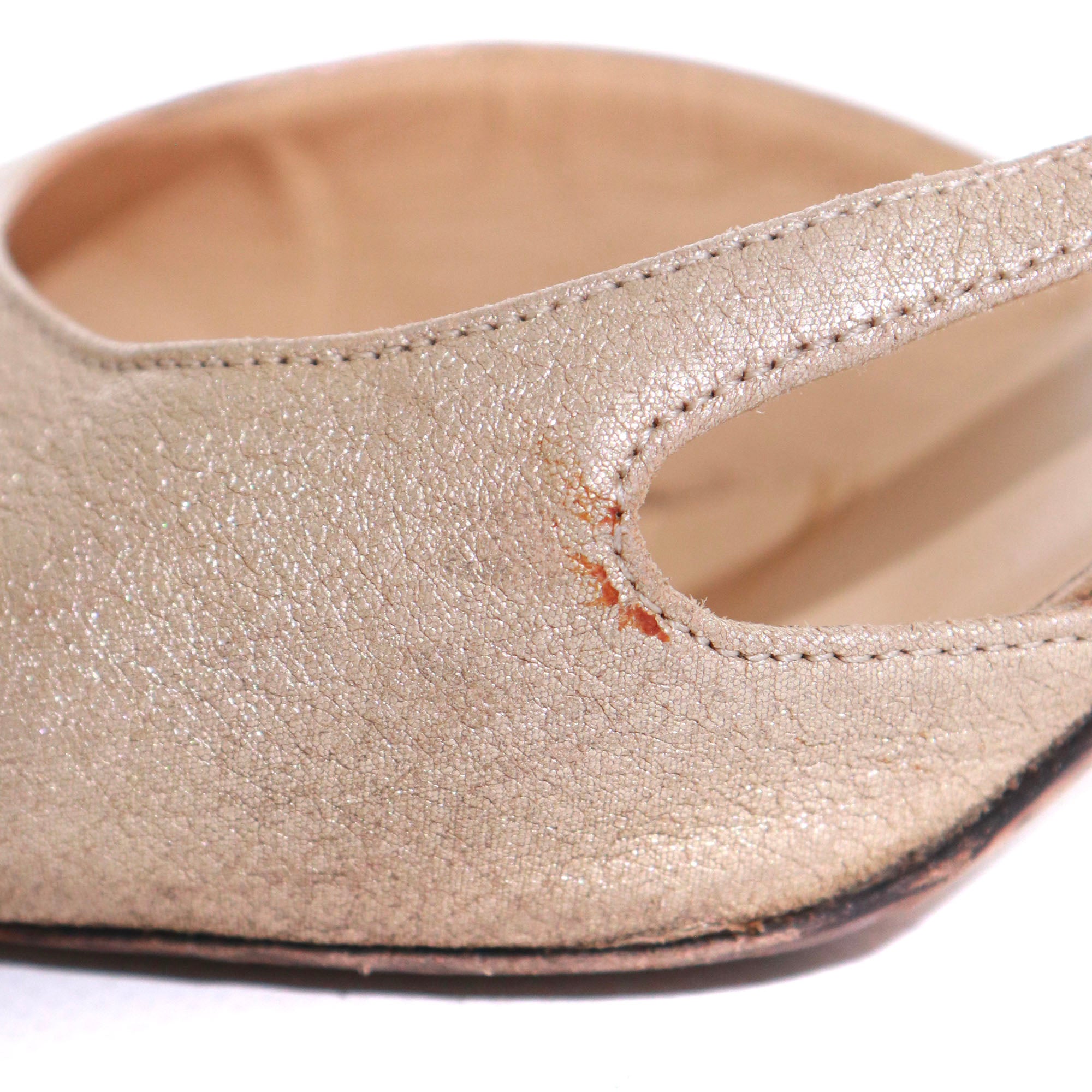 CHANEL - Sandales à talon Slingback Chanel en cuir doré (T37)