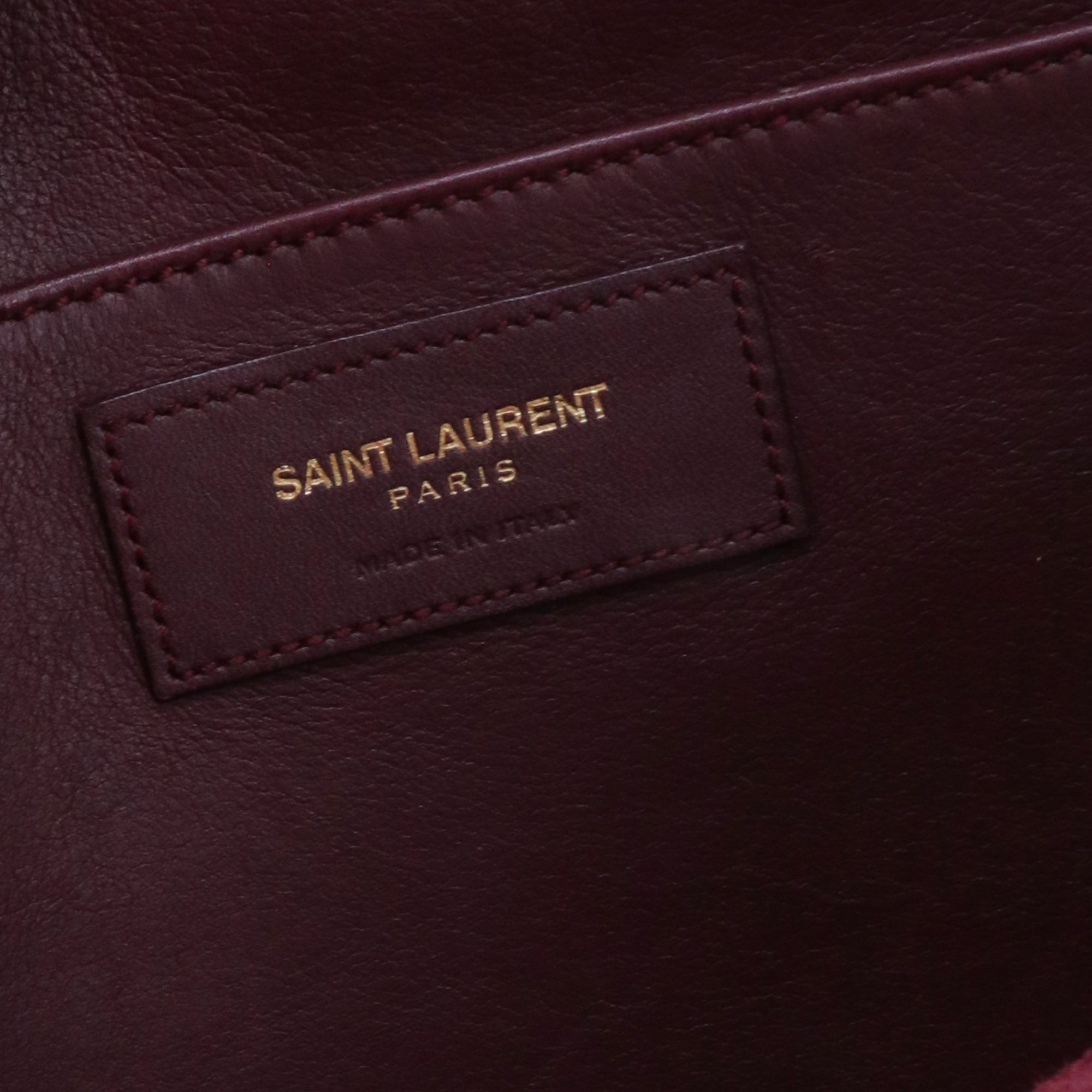 SAINT LAURENT - Sac à bandoulière Cabas Monogram Saint Laurent en cuir bordeaux
