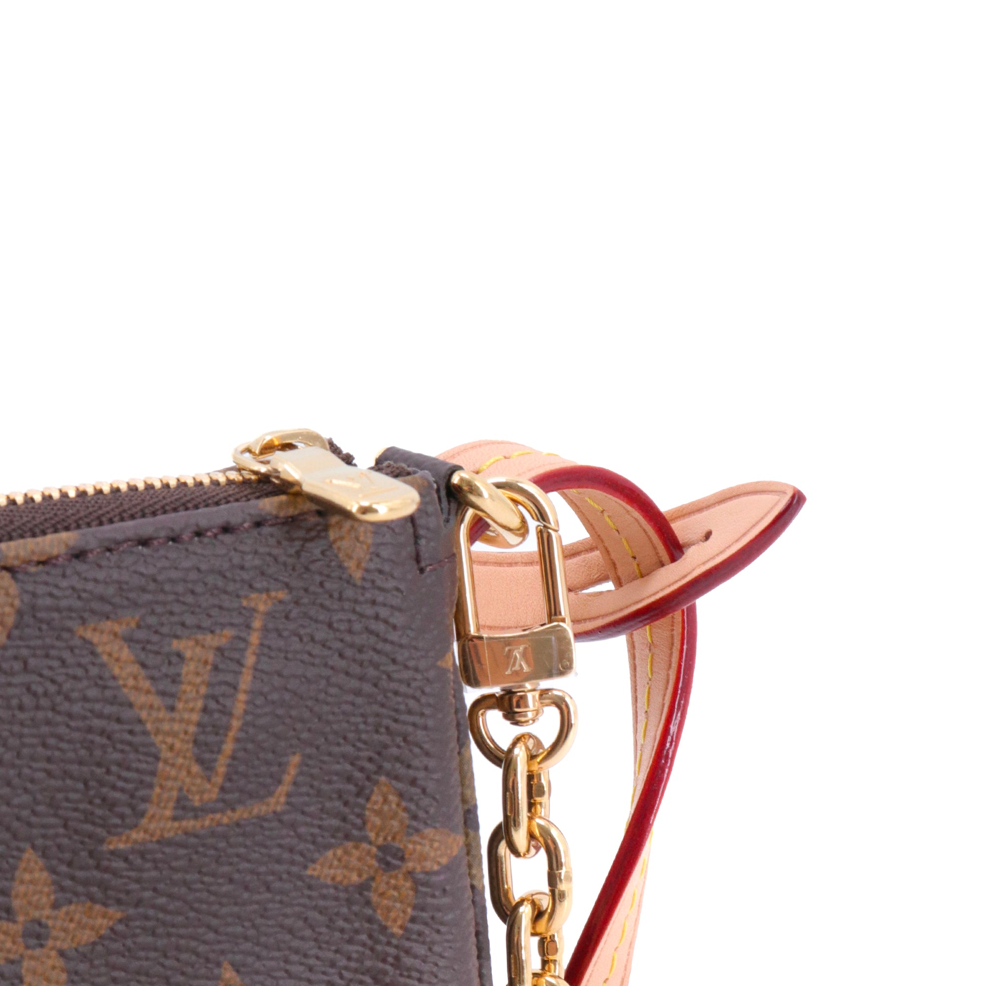 LOUIS VUITTON - Pochette Accessoires Louis Vuitton en toile monogrammée
