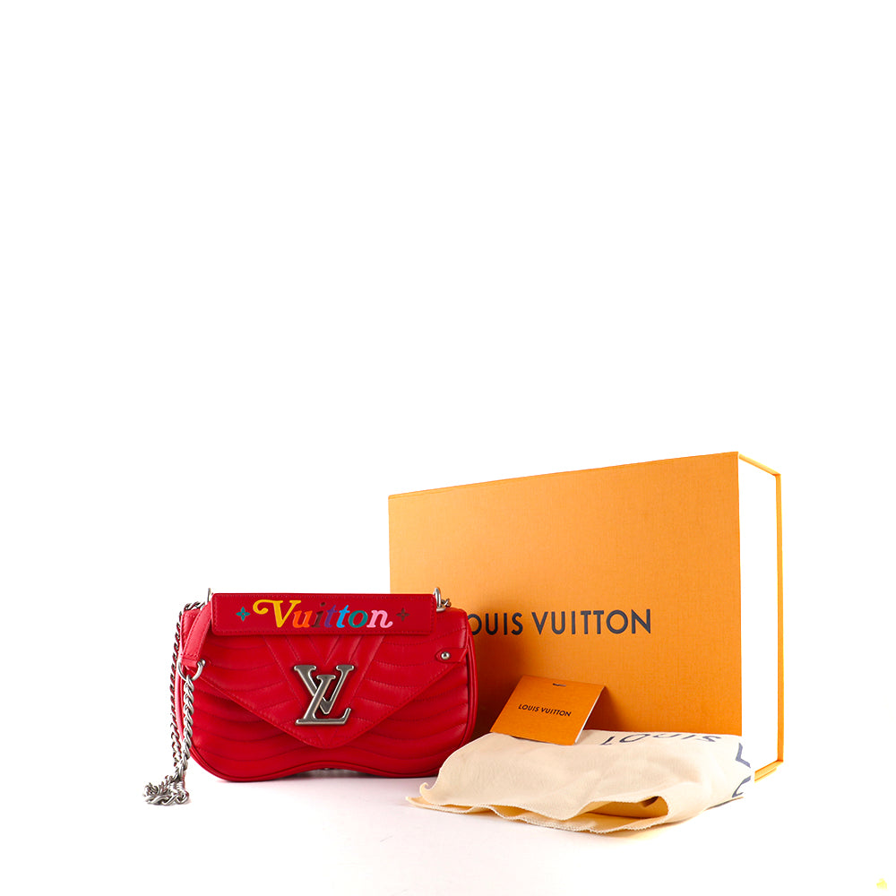 LOUIS VUITTON - Sac à bandoulière New Wave medium en cuir rouge