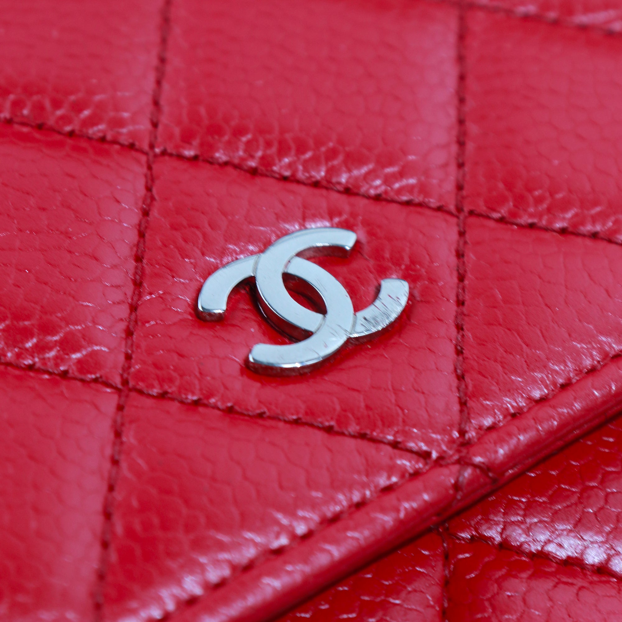CHANEL - Sac Wallet On Chain Timeless en cuir caviar rouge bordeaux