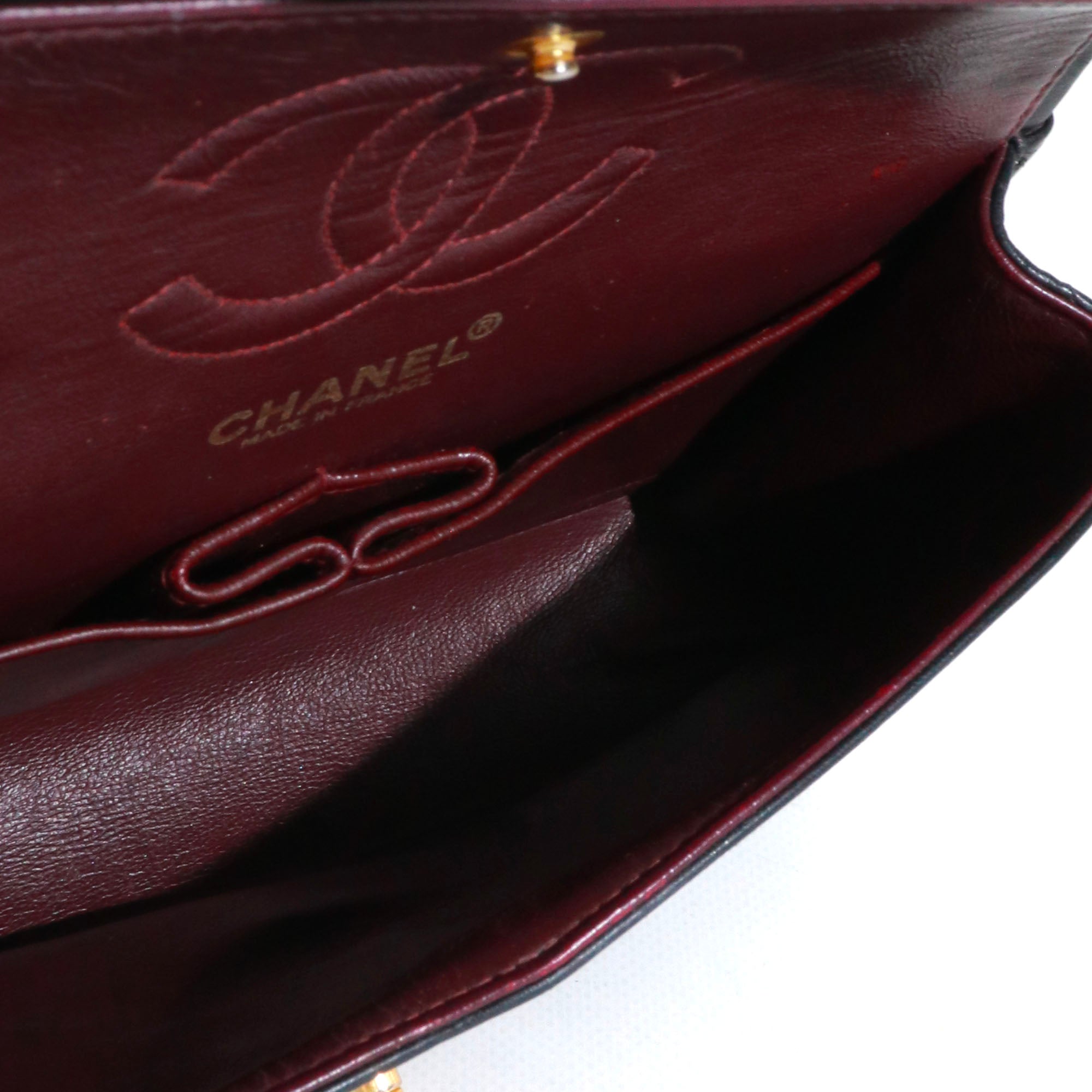 CHANEL - Sac à main Timeless 23 Chanel double flap en cuir matelassé noir vintage