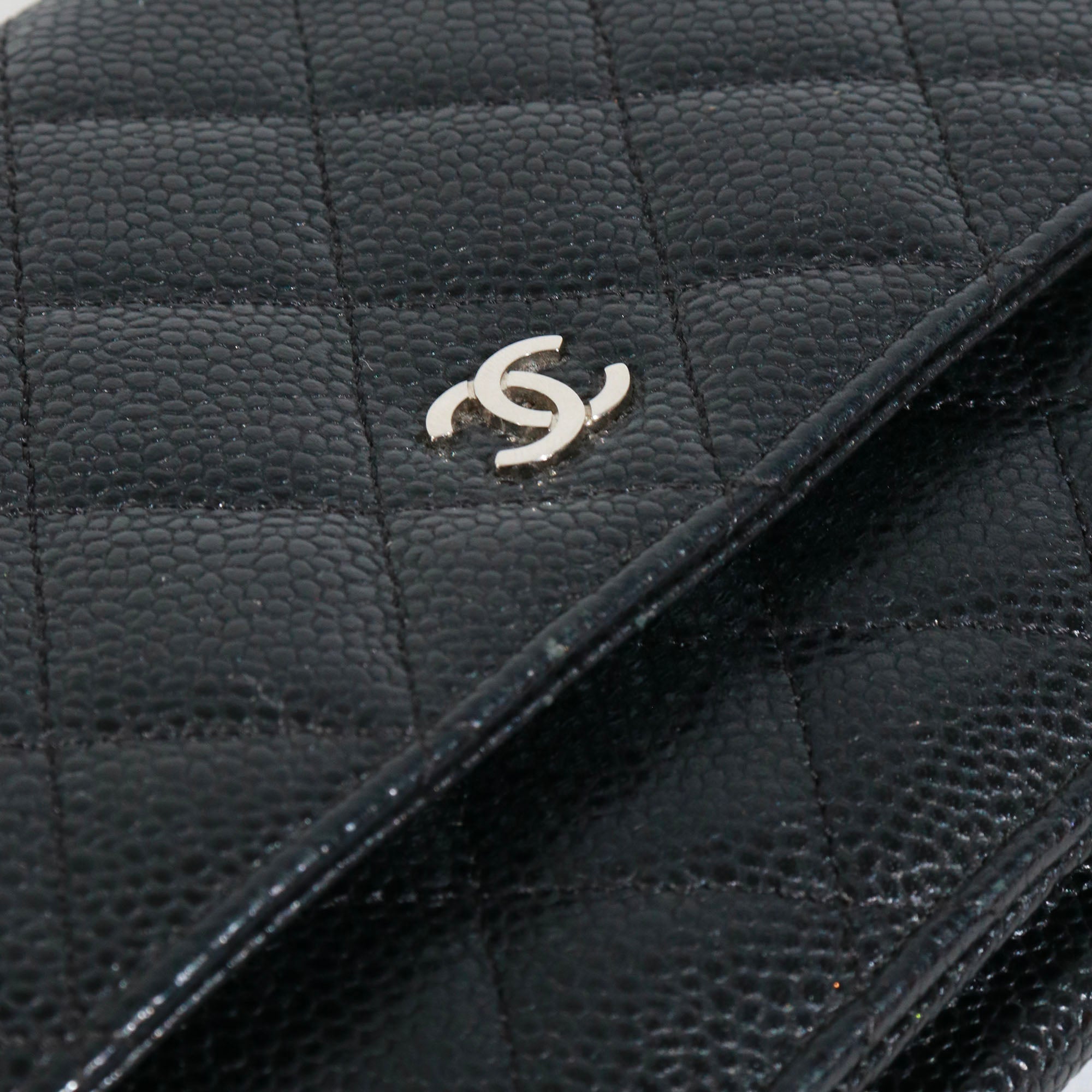 CHANEL - Sac Wallet On Chain Timeless Chanel en cuir caviar noir