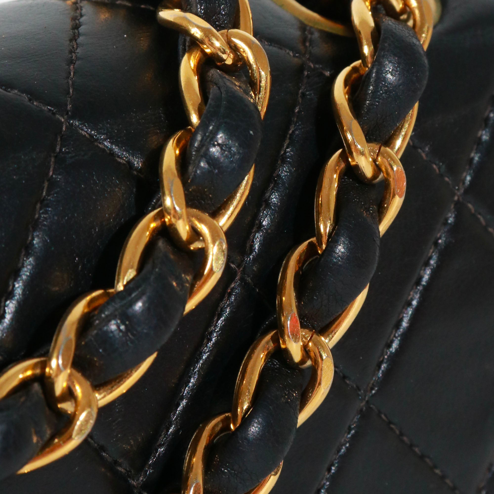 CHANEL - Sac à main Timeless 23 Chanel double flap en cuir matelassé noir vintage