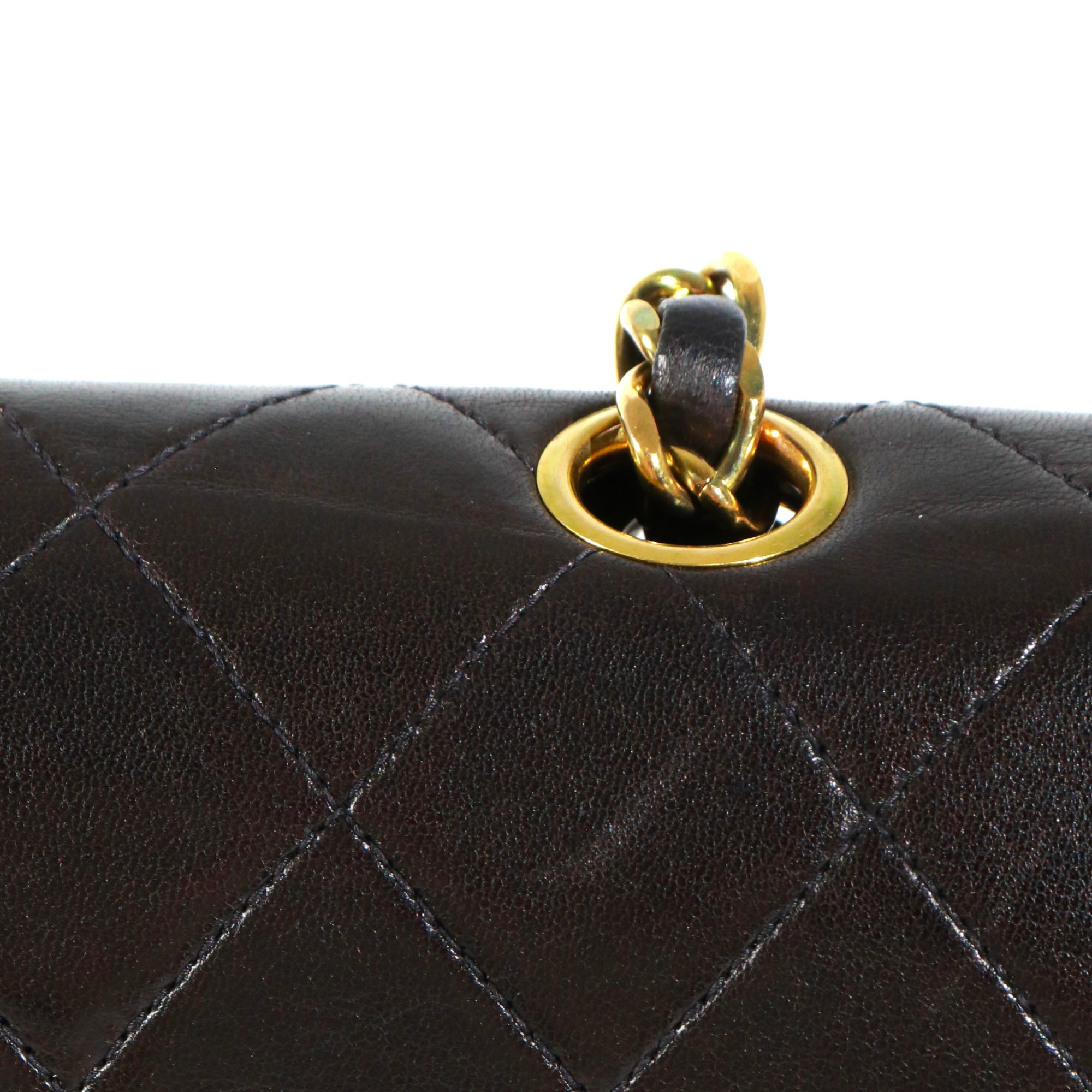 CHANEL - Sac à main Timeless 25 double flap Chanel en cuir matelassé noir vintage