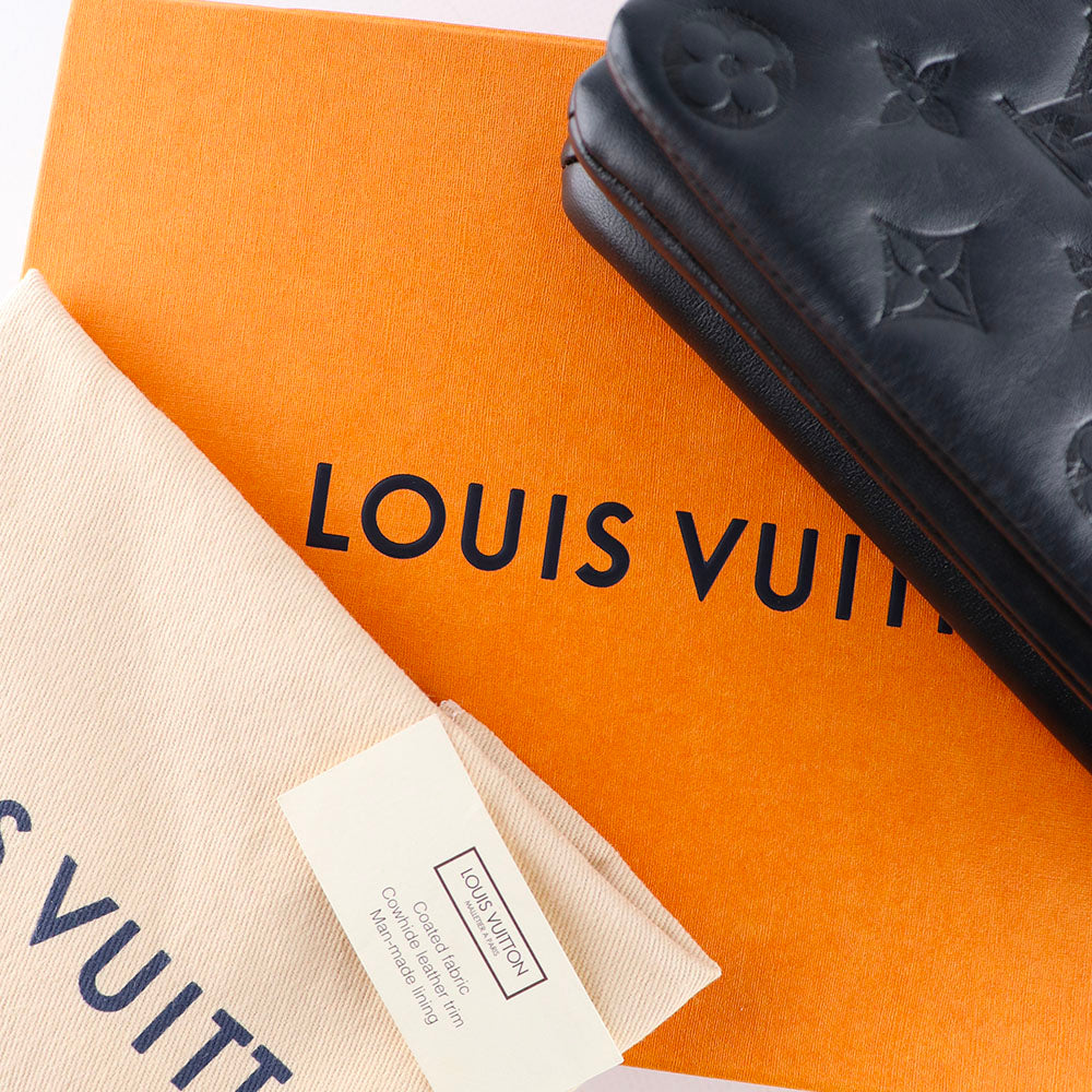 LOUIS VUITTON - Sac à bandoulière Pochette Coussin en cuir noir
