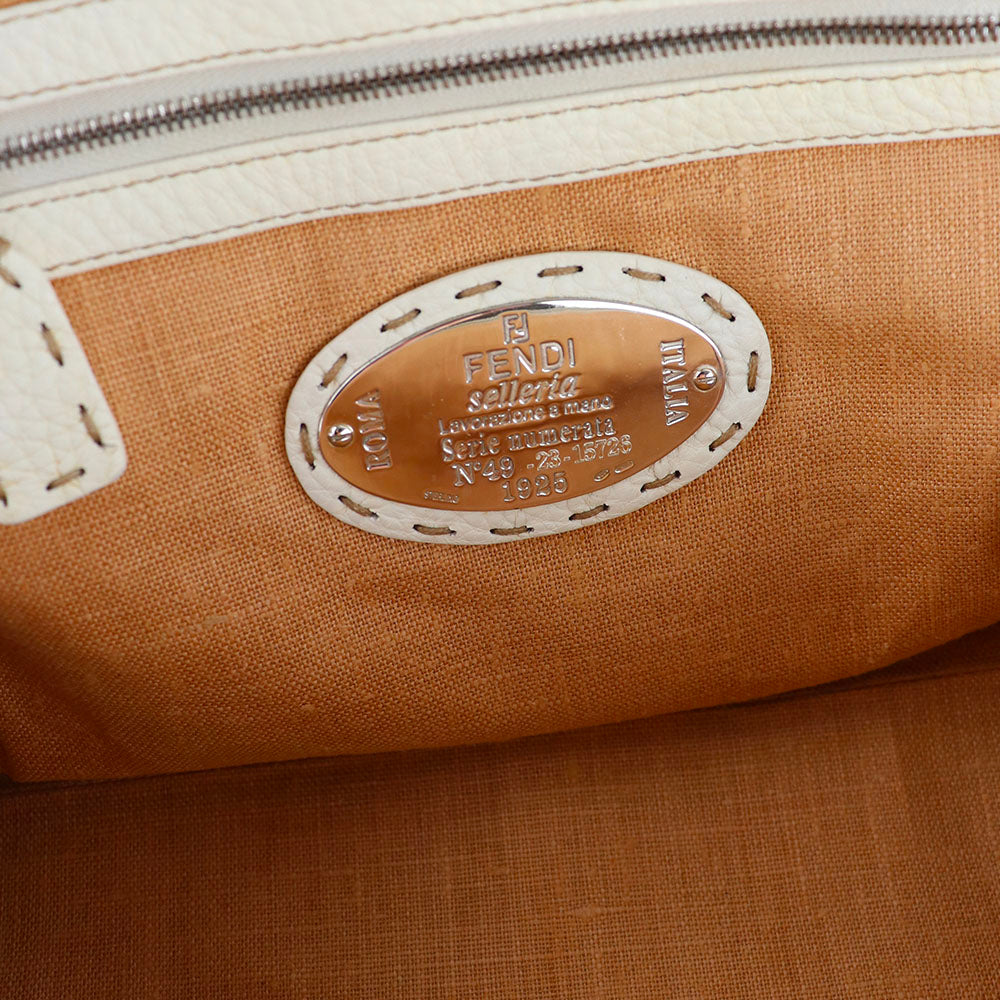 FENDI - Sac à main en cuir blanc et paille vintage