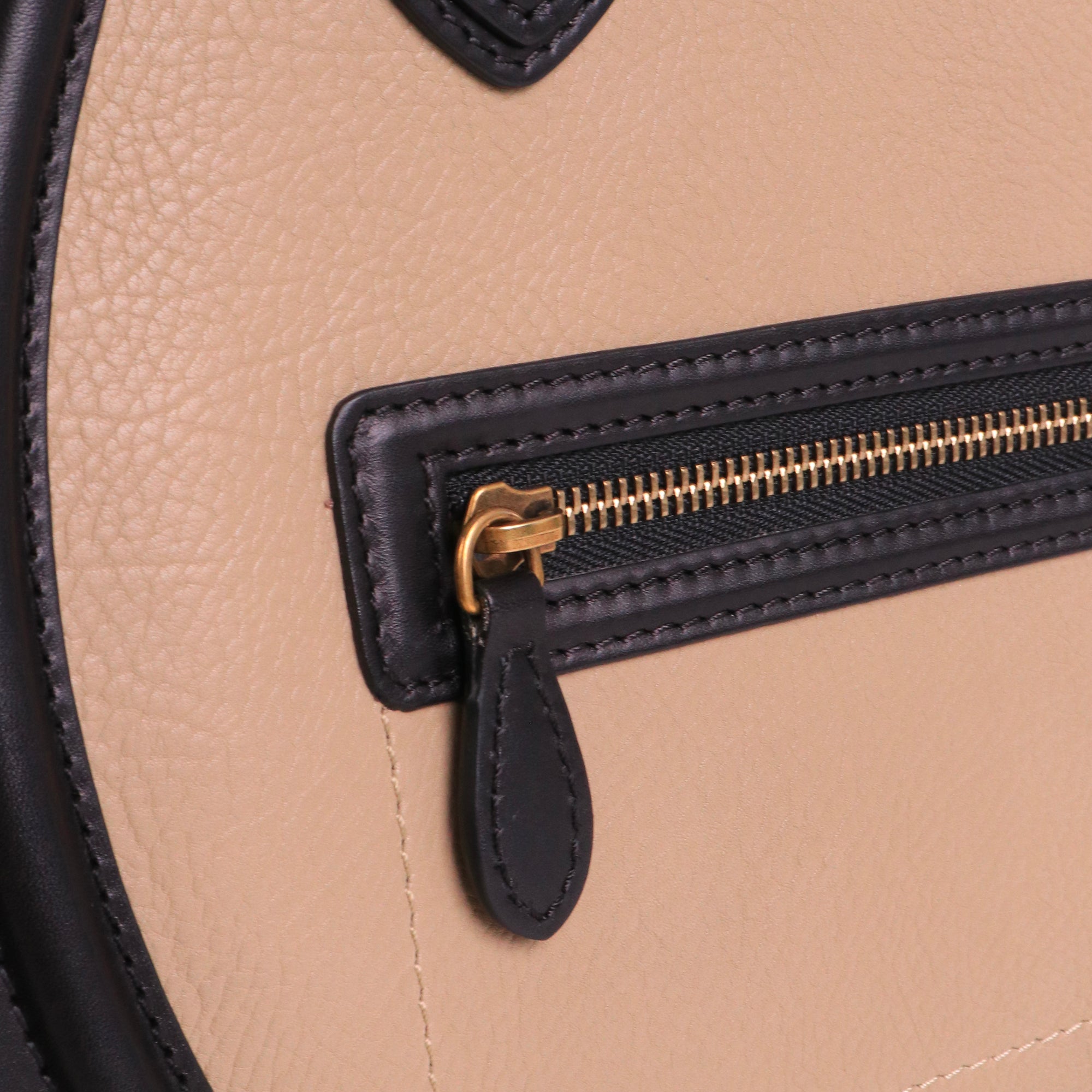 CELINE - Sac à main Luggage Celine en cuir bicolore