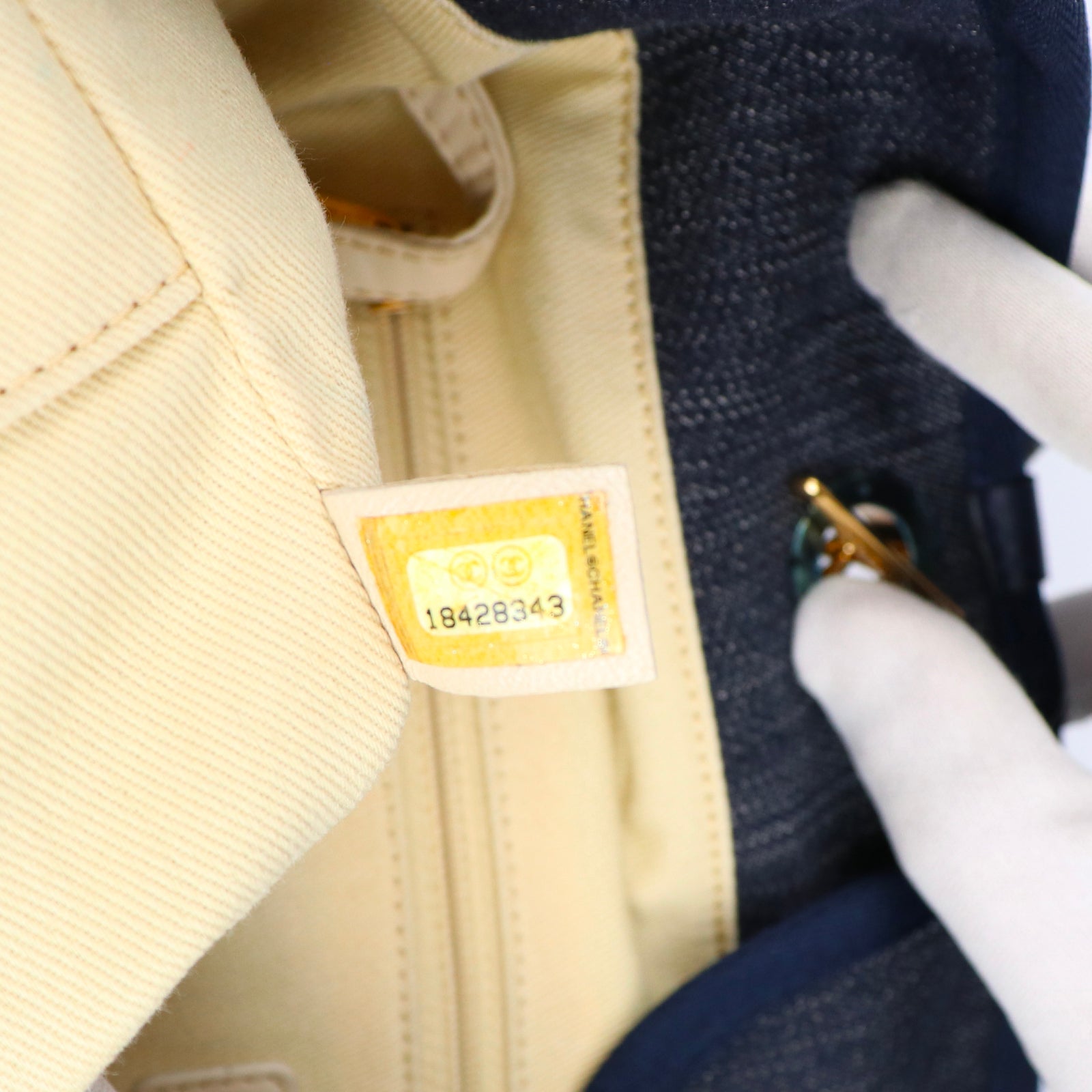 CHANEL - Sac cabas Deauville en toile bleu marine