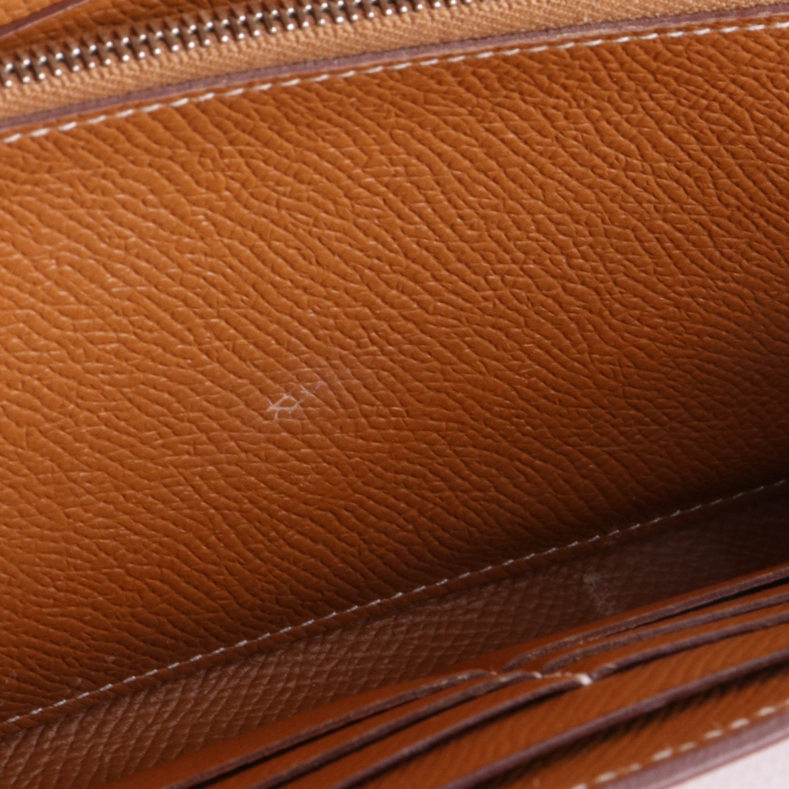 HERMÈS - Portefeuille Kelly en cuir epsom gold