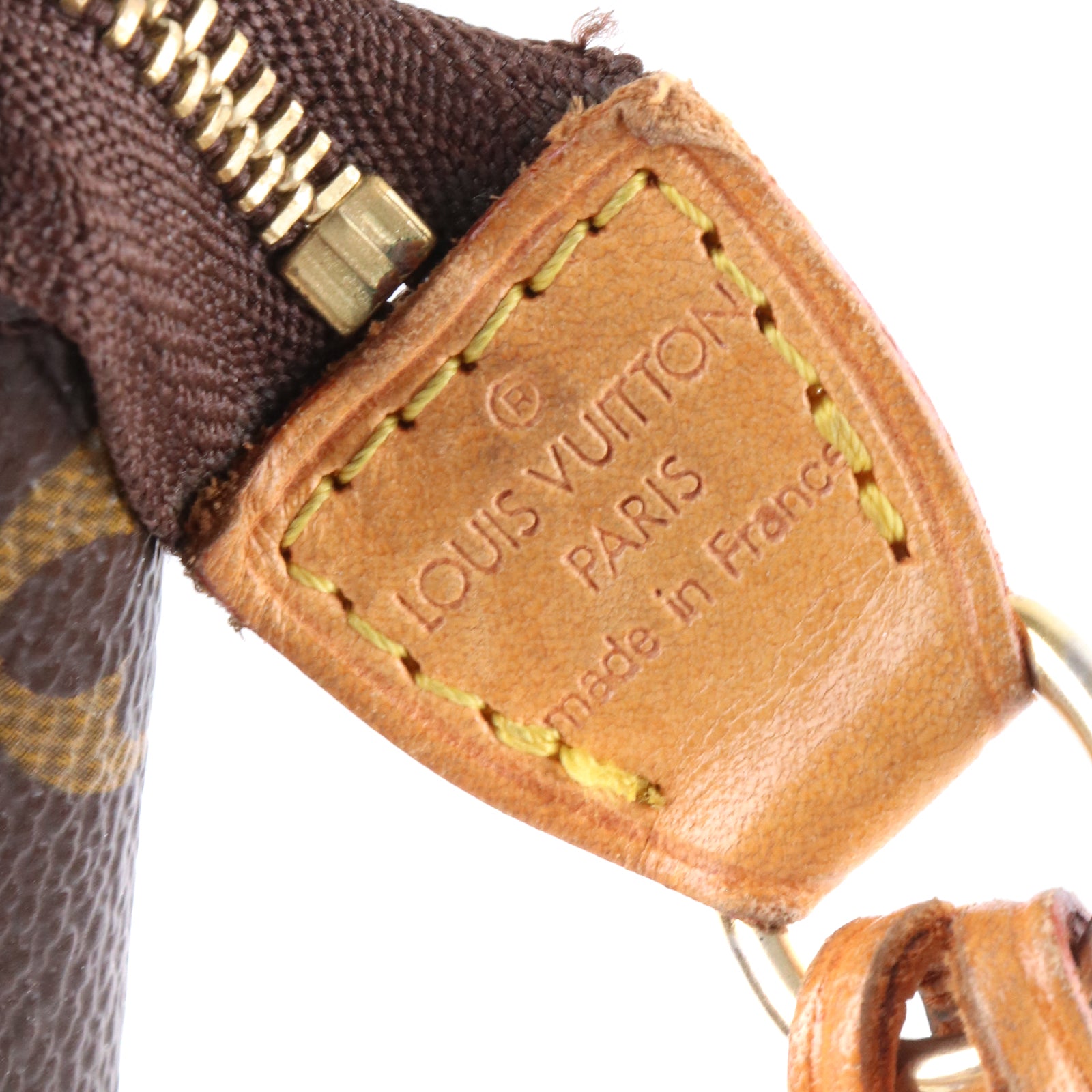 LOUIS VUITTON - Pochette Accessoires en toile monogrammée