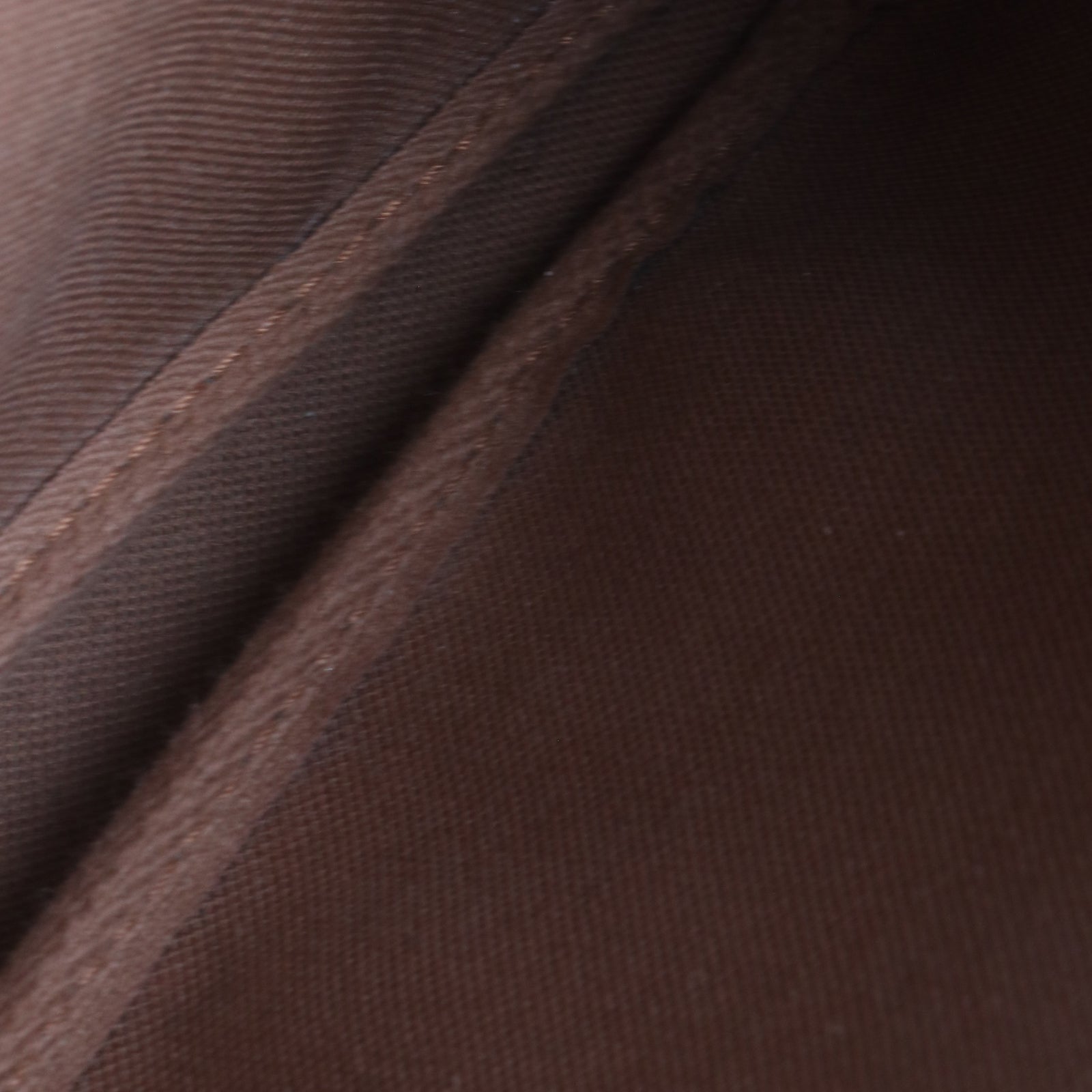 LOUIS VUITTON - Pochette Accessoires en toile monogrammée