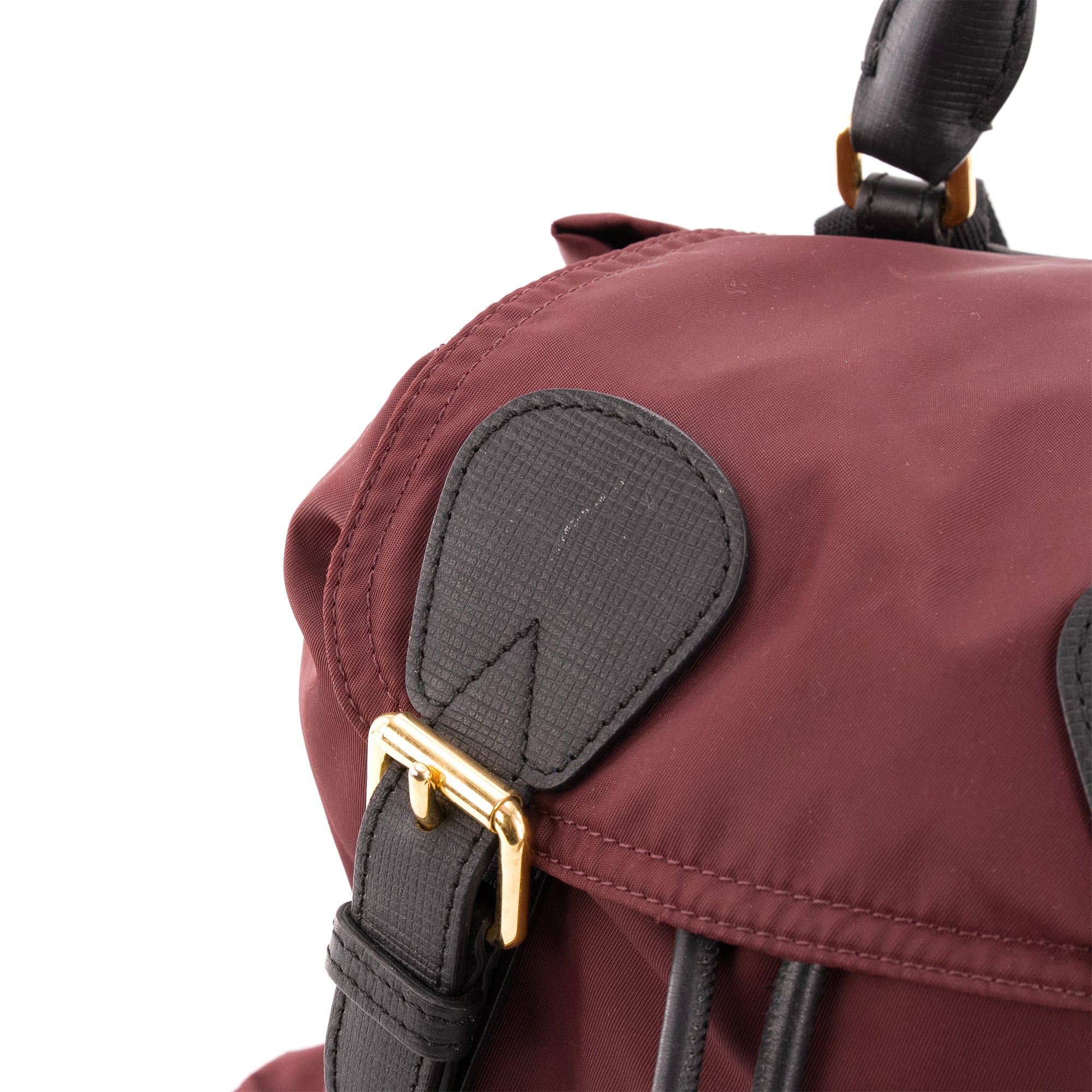 BURBERRY - Sac à dos Burberry en toile bordeaux et cuir noir