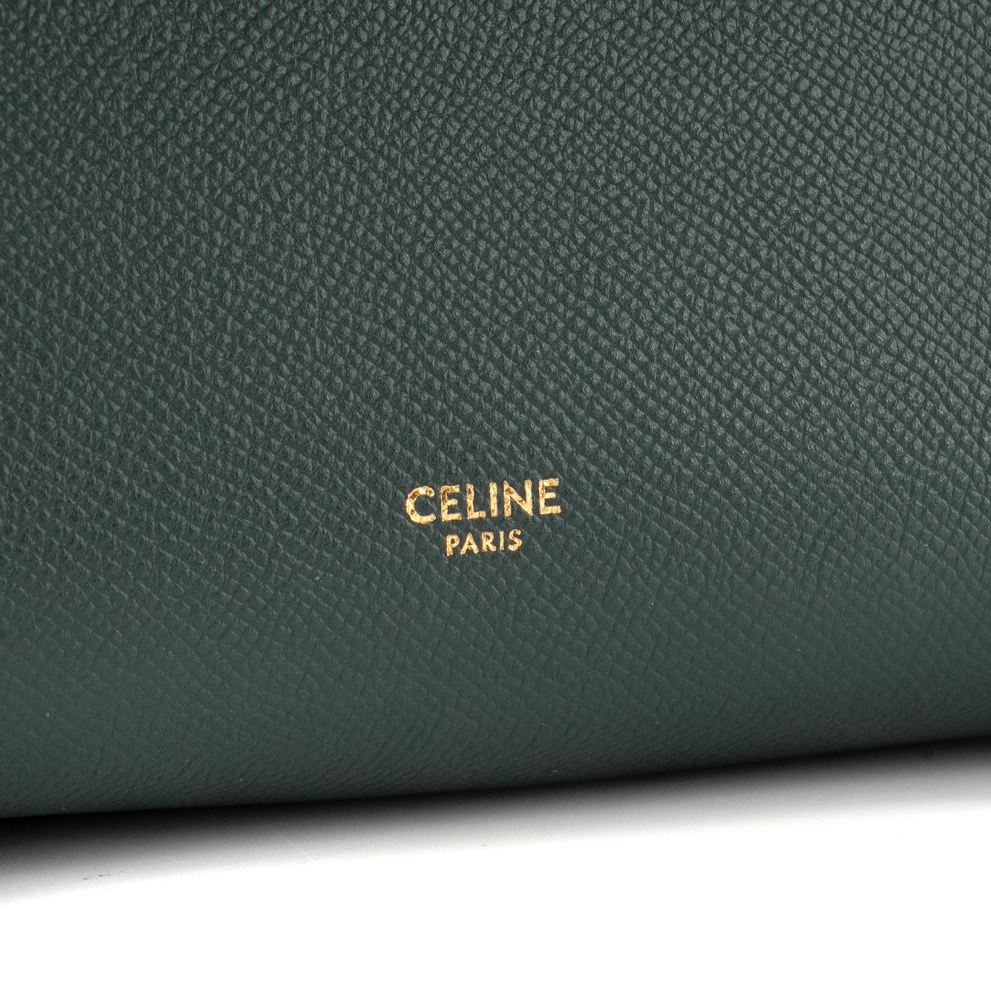 CELINE - Sac à bandoulière Belt Micro Celine en cuir grainé vert sapin