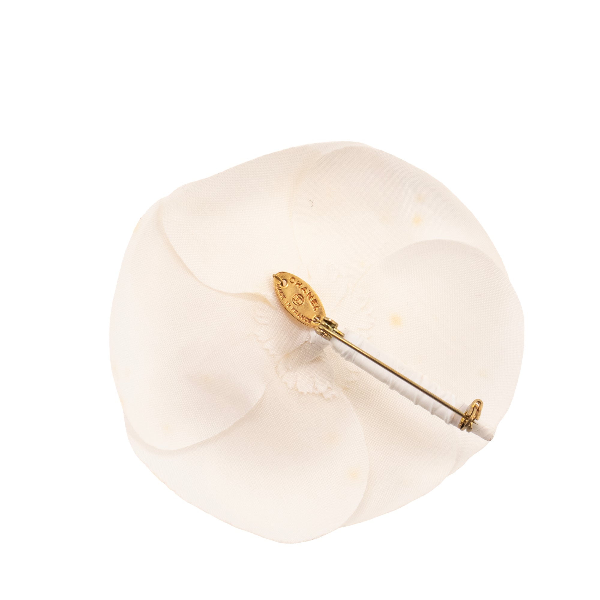 CHANEL - Broche Camélia Chanel en tissu blanc