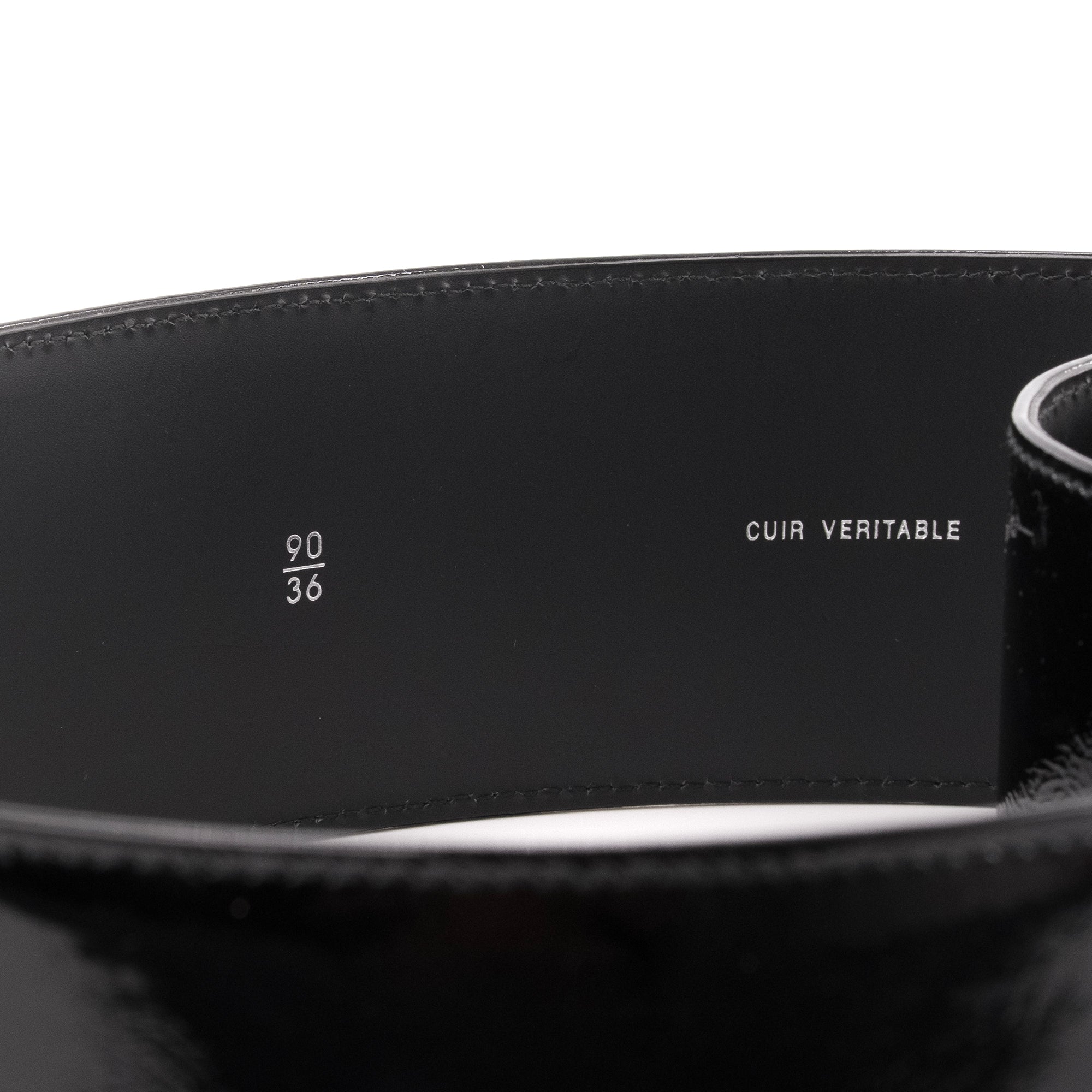 CHANEL - Ceinture CC Chanel en cuir verni noir (T90)