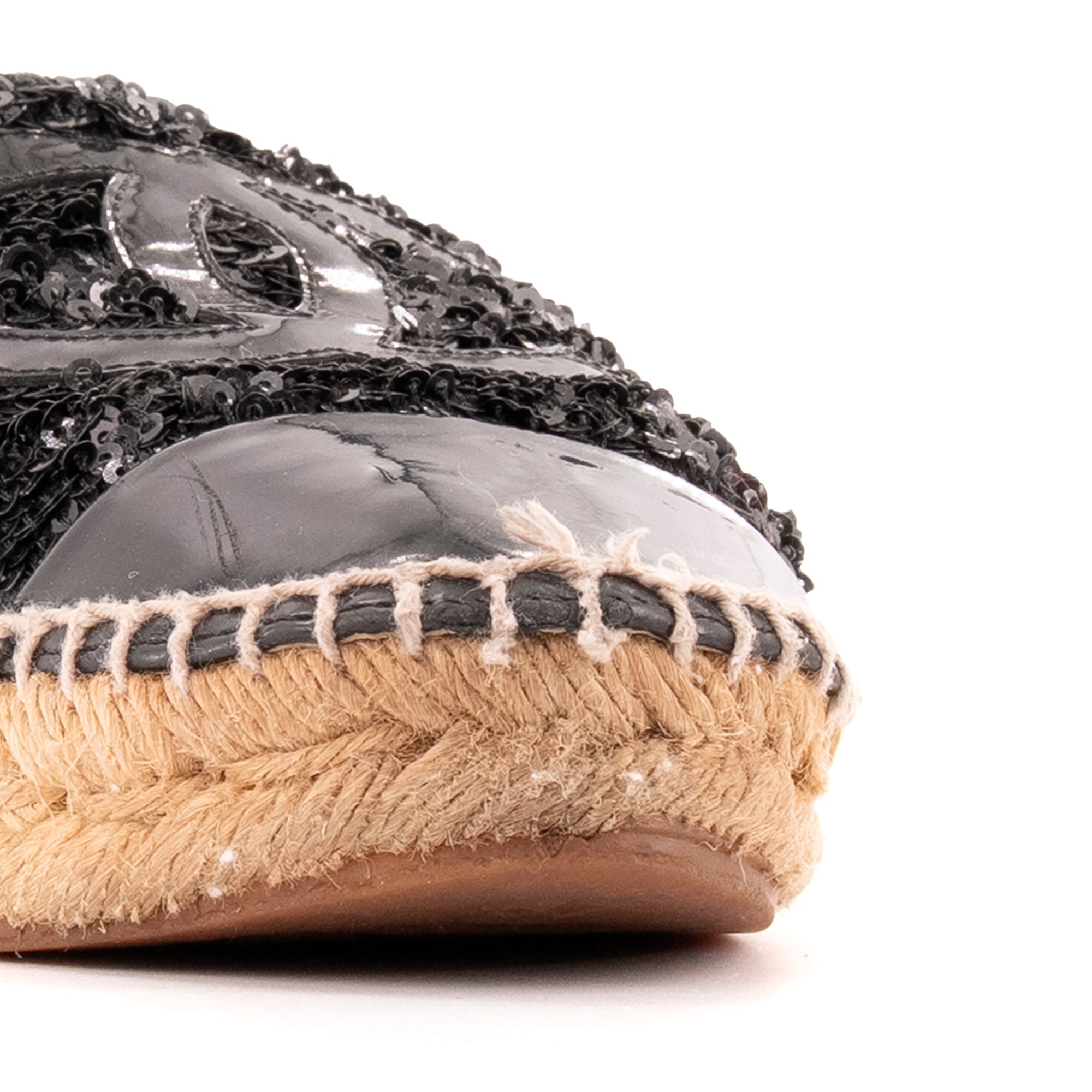 CHANEL - Chanel CC espadrilles in sequins and black patent leather (T37)