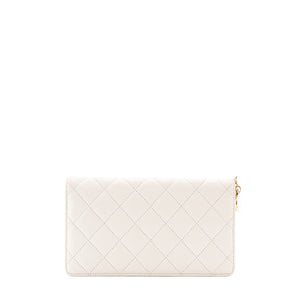 CHANEL - Chanel Valentine wallet in white quilted leather, limited edition