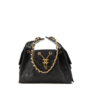 CHANEL - Sac à épaule Chanel 25 en cuir caviar noir