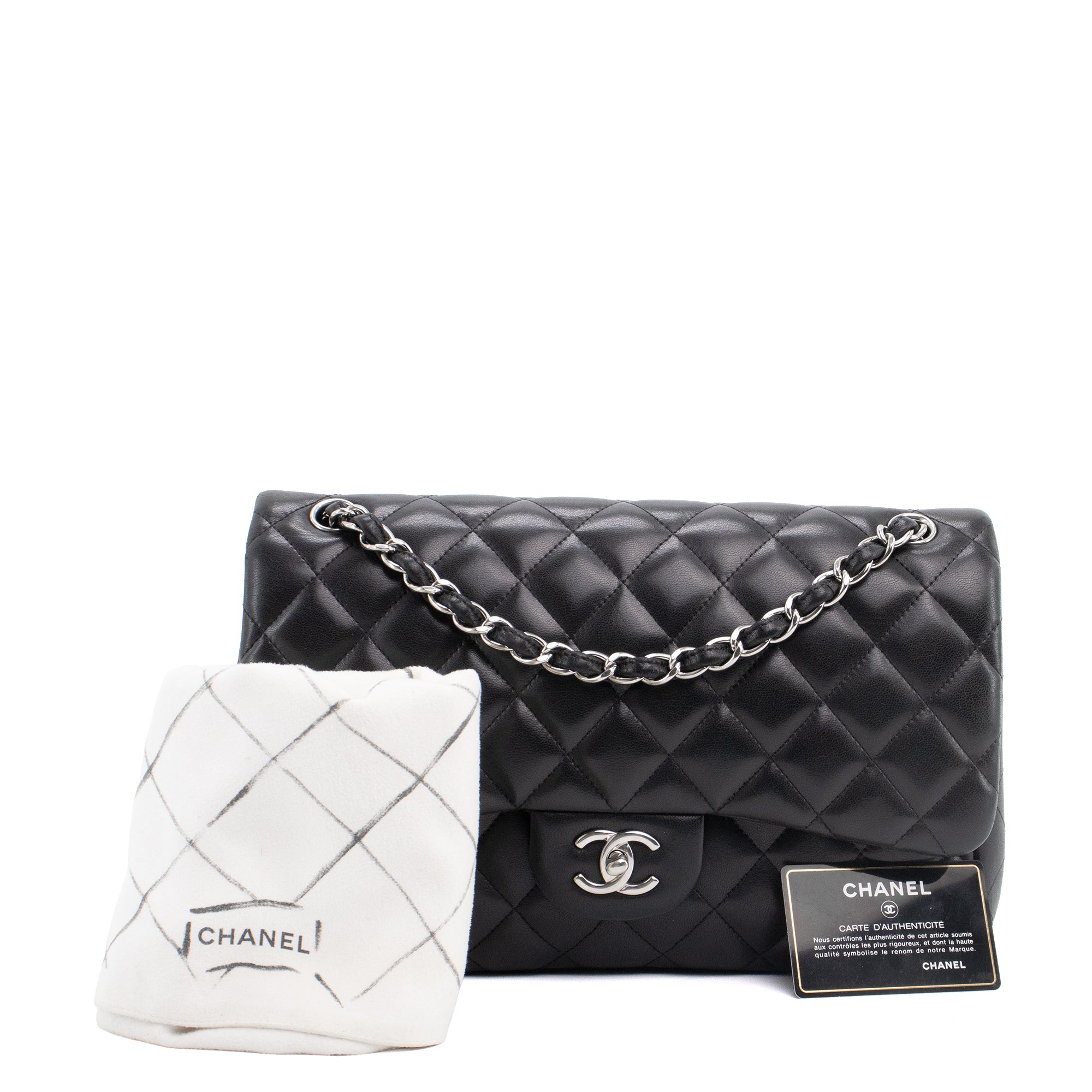 CHANEL - Sac à bandoulière Classique/Timeless Jumbo Chanel en cuir lisse noir