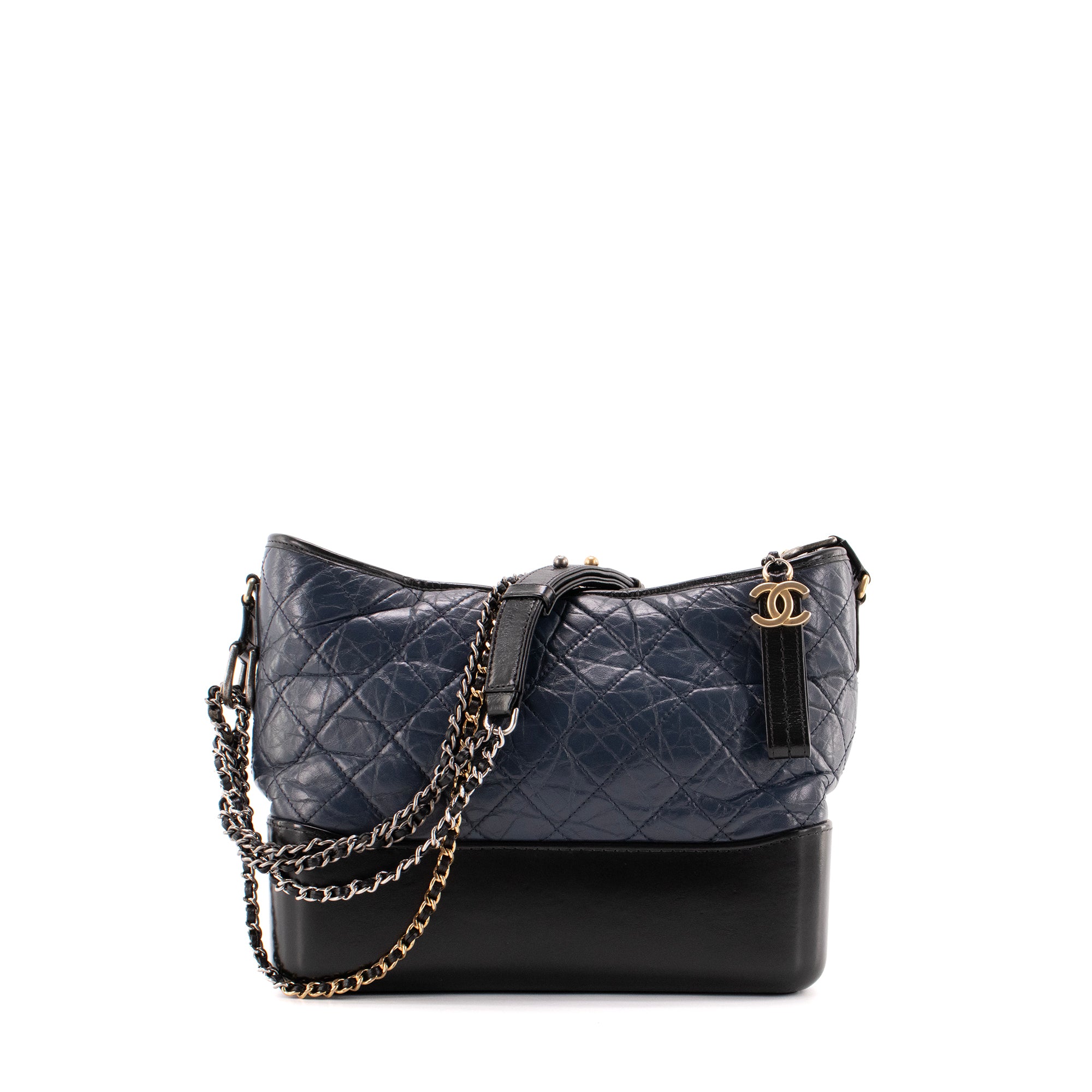 CHANEL - Sac à bandoulière Gabrielle medium Chanel en cuir froissé bleu marine et noir