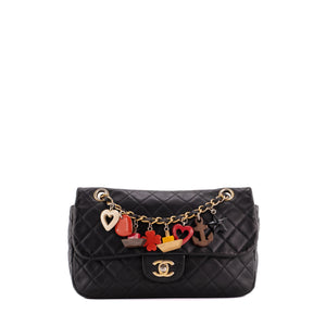 CHANEL - Sac à bandoulière Charms Valentine Chanel en cuir d'agneau noir édition limitée