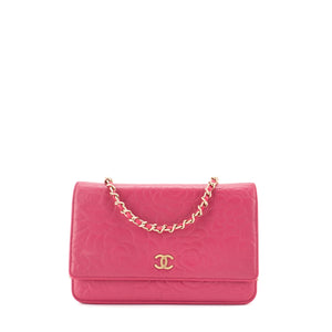 CHANEL - Sac à bandoulière Wallet On Chain Classique/Timeless Camélia Chanel en cuir rose