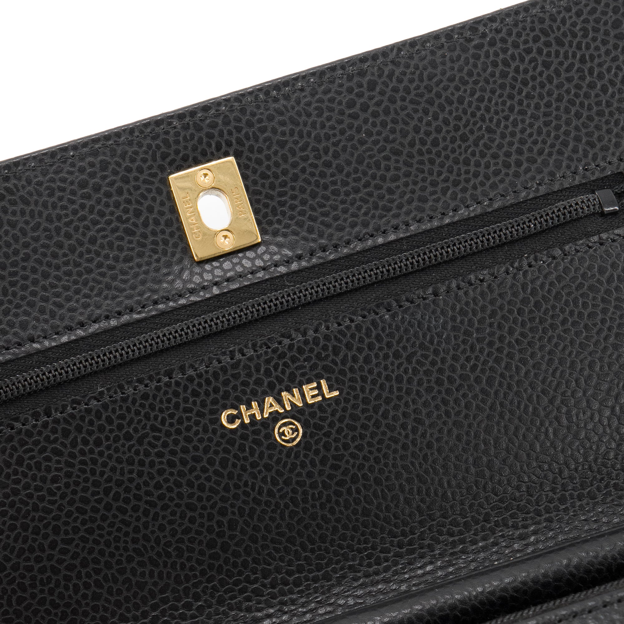 CHANEL - Sac à bandoulière Wallet on Chain Classique/Timeless Chanel en cuir caviar noir