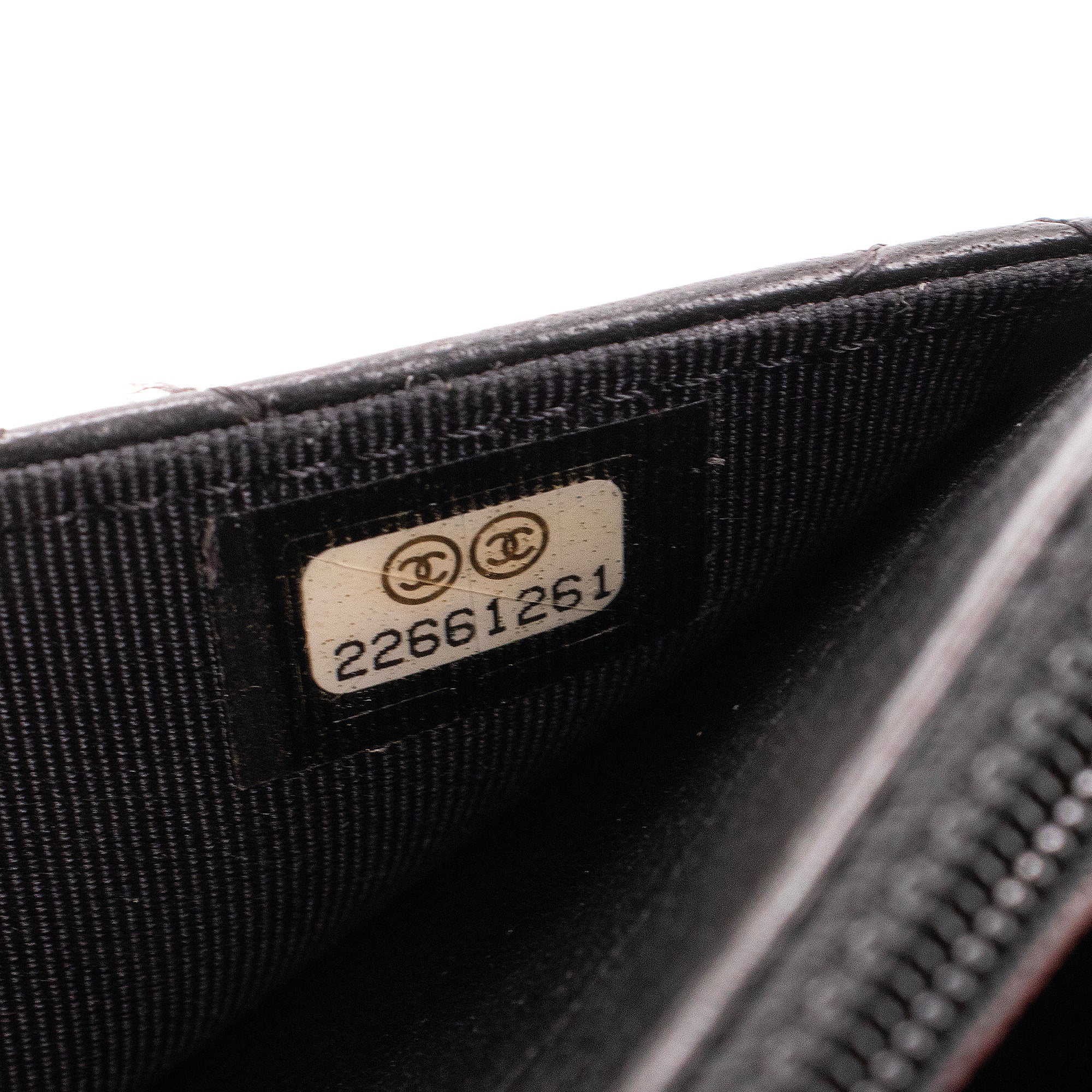 CHANEL - Sac à bandoulière Wallet On Chain Classique/Timeless Chanel en cuir lisse noir