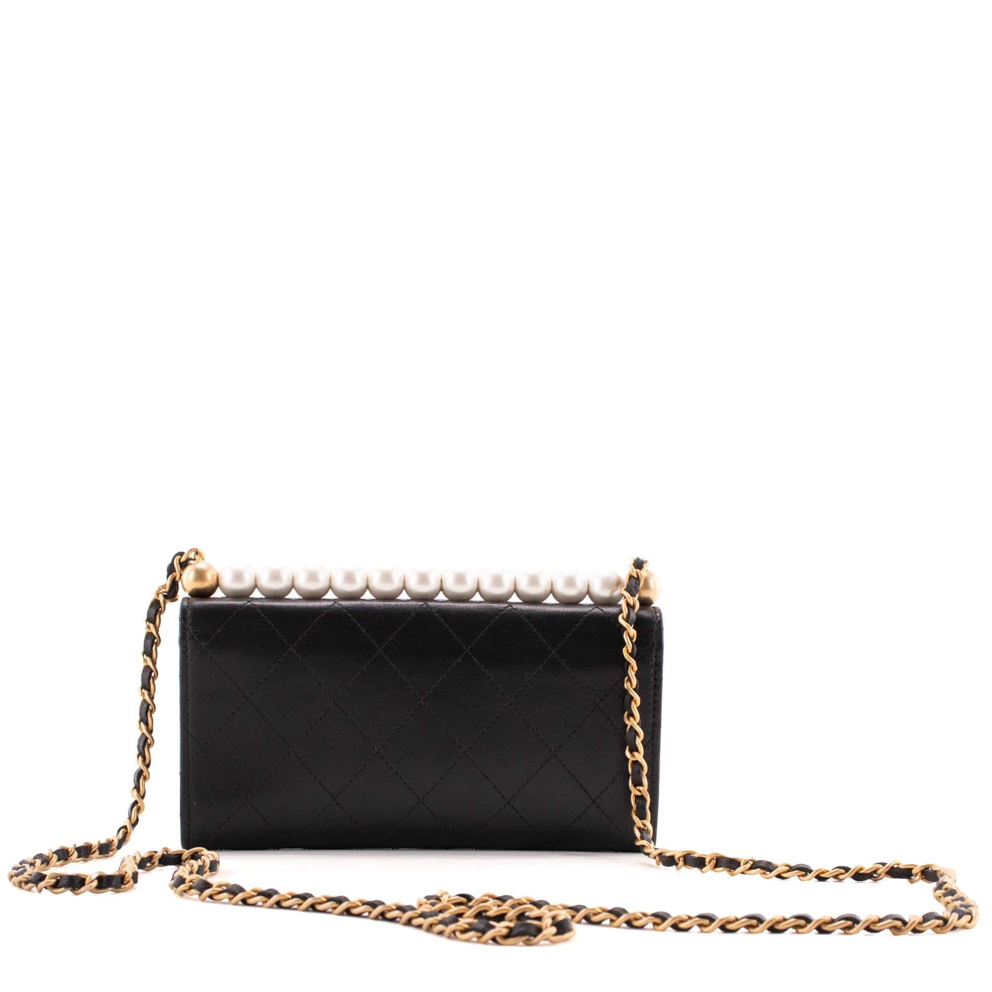 CHANEL - Sac à bandoulière Wallet on Chain Pearl Chanel en cuir lisse noir