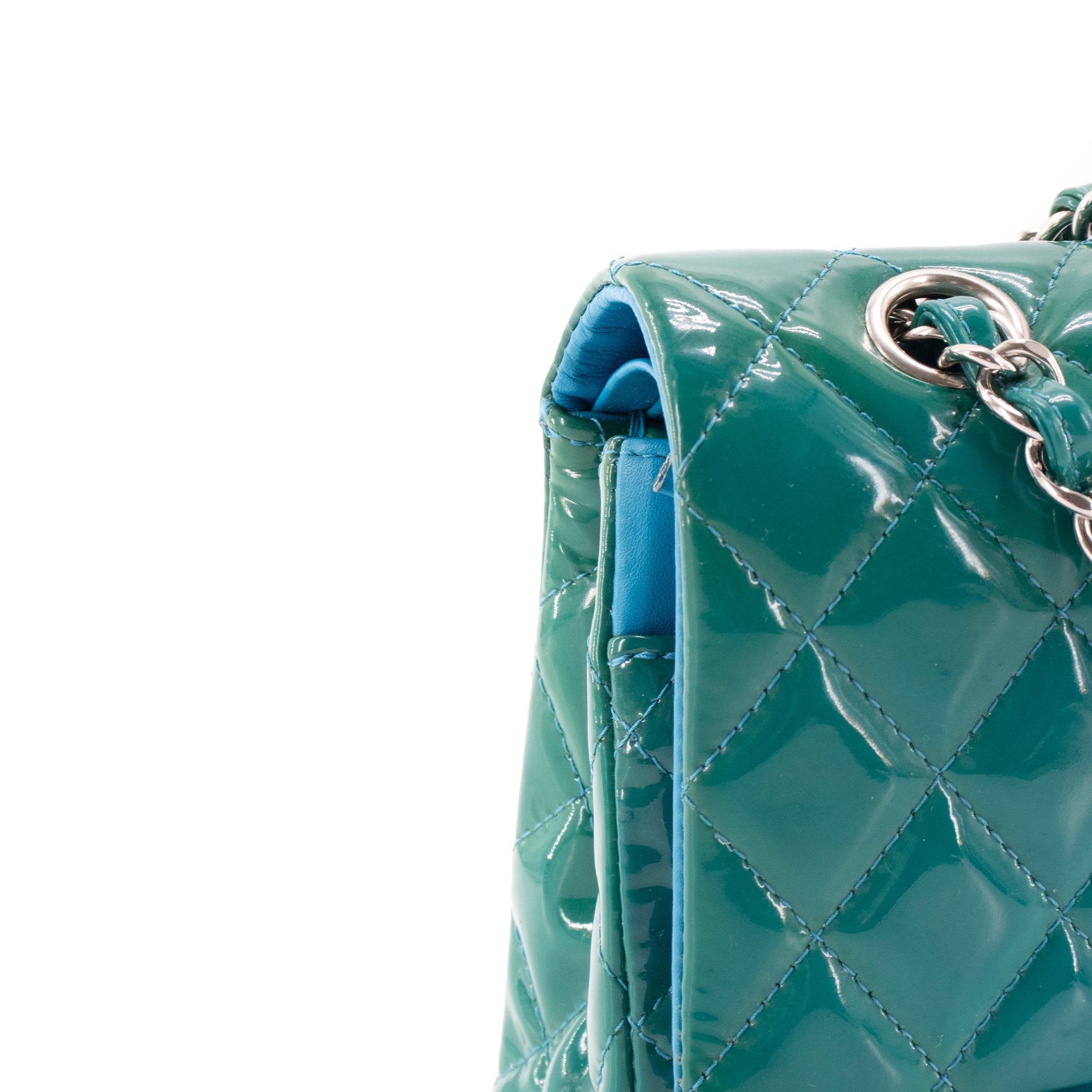 CHANEL - Sac à main Classique/Timeless 11.12 Chanel en cuir verni bleu vert