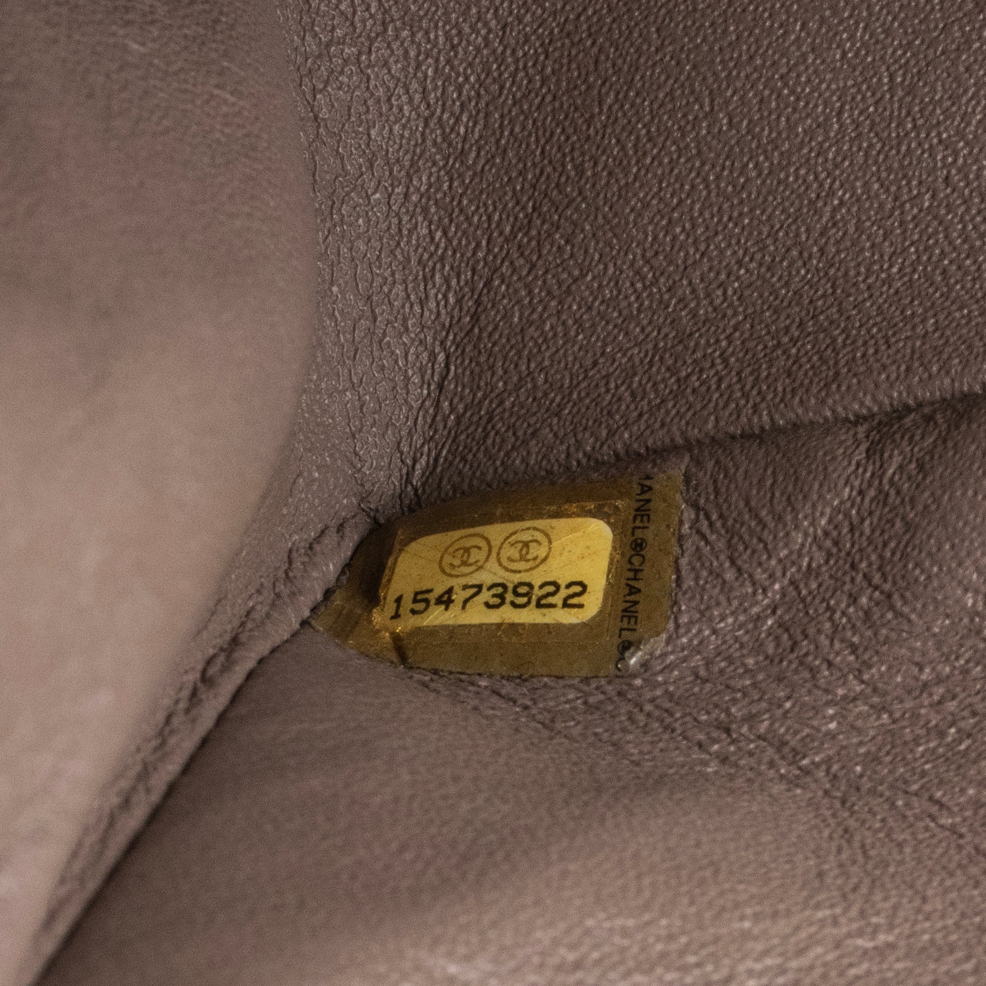 CHANEL - Sac à main Classique/Timeless 11.12 Chanel en cuir verni kaki