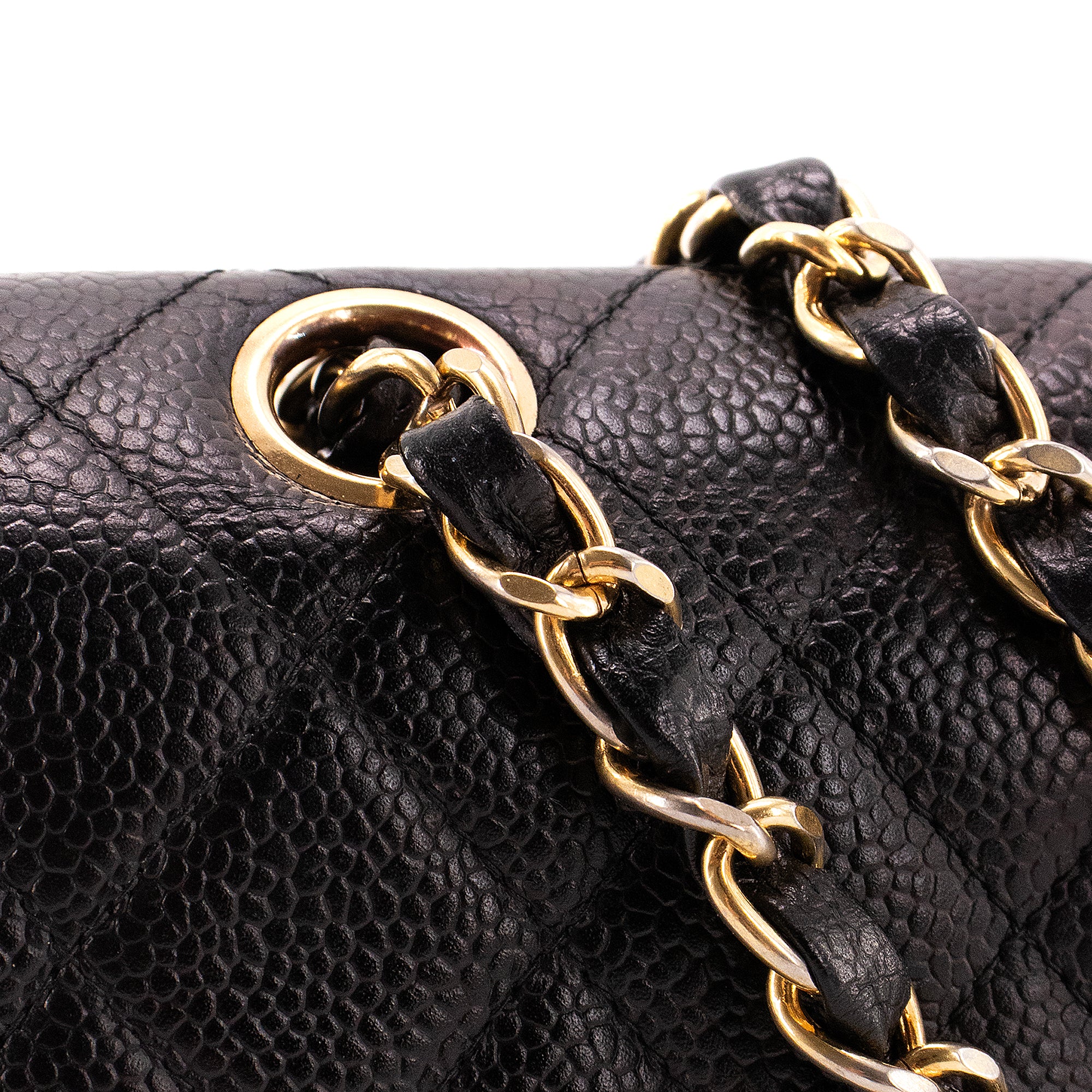 CHANEL - Sac à main Classique/Timeless Chanel en cuir caviar noir vintage